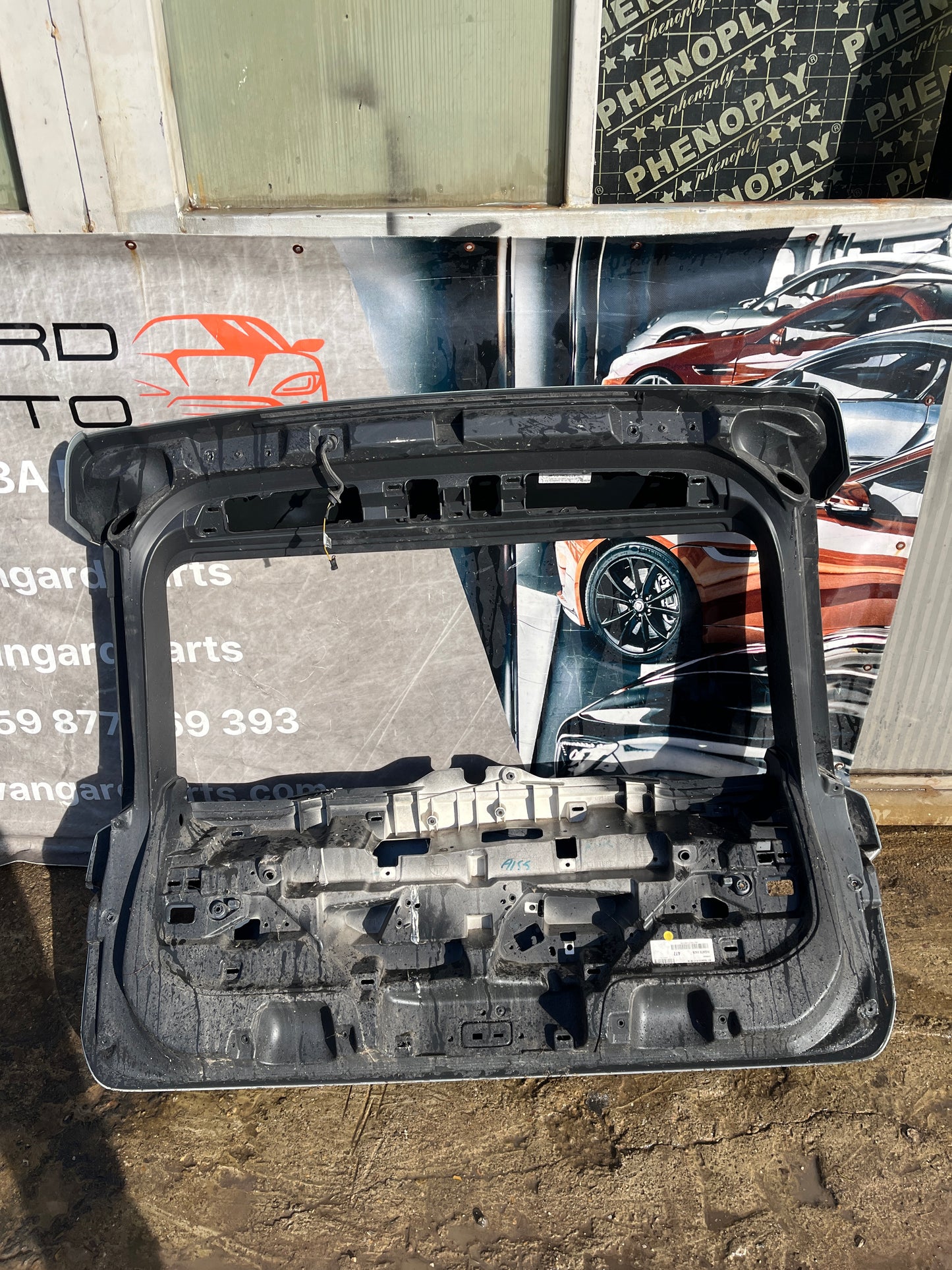 Багажник • Volvo XC60 2017–