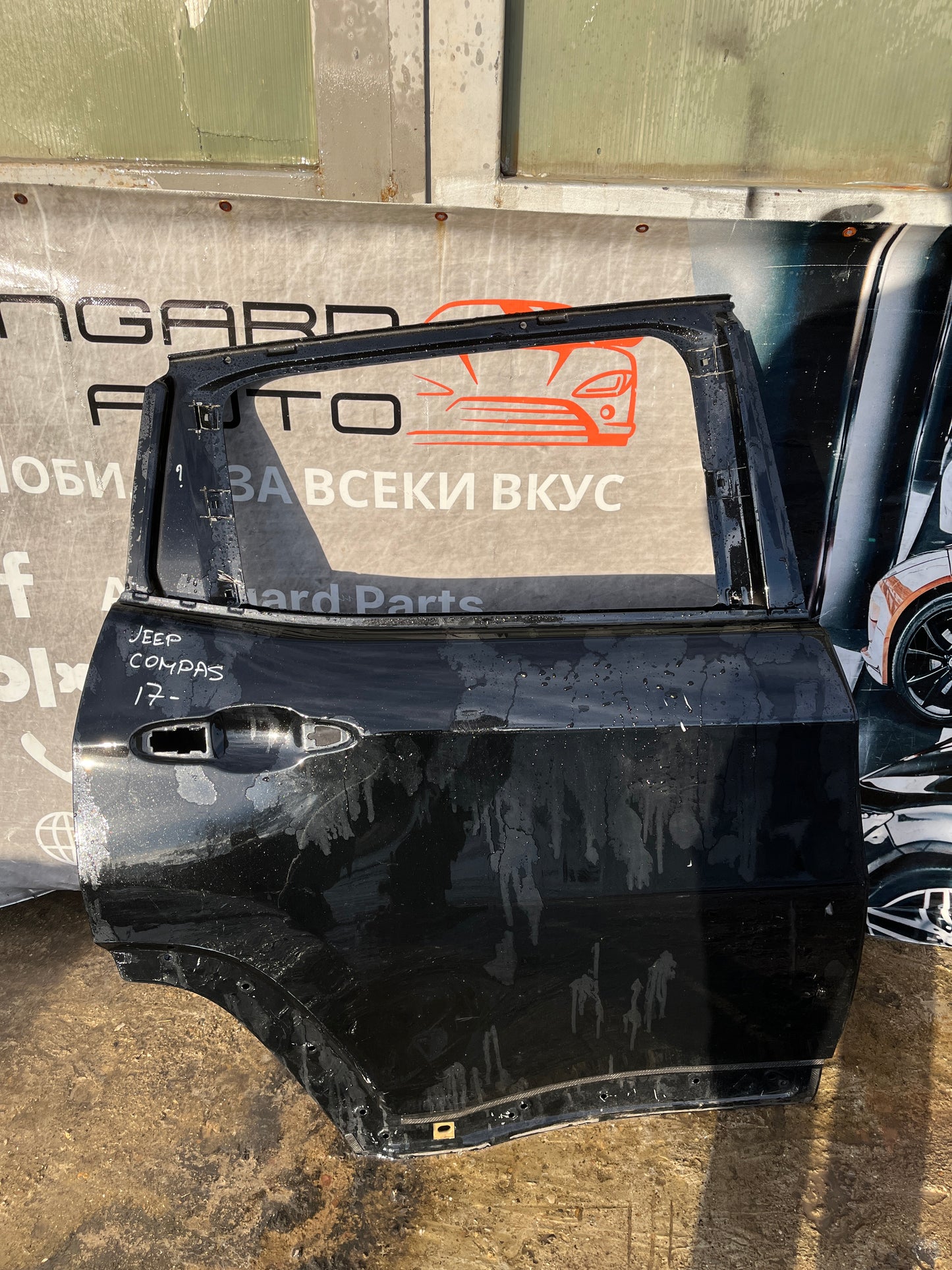 Врата задна дясна Jeep Compass 16-
