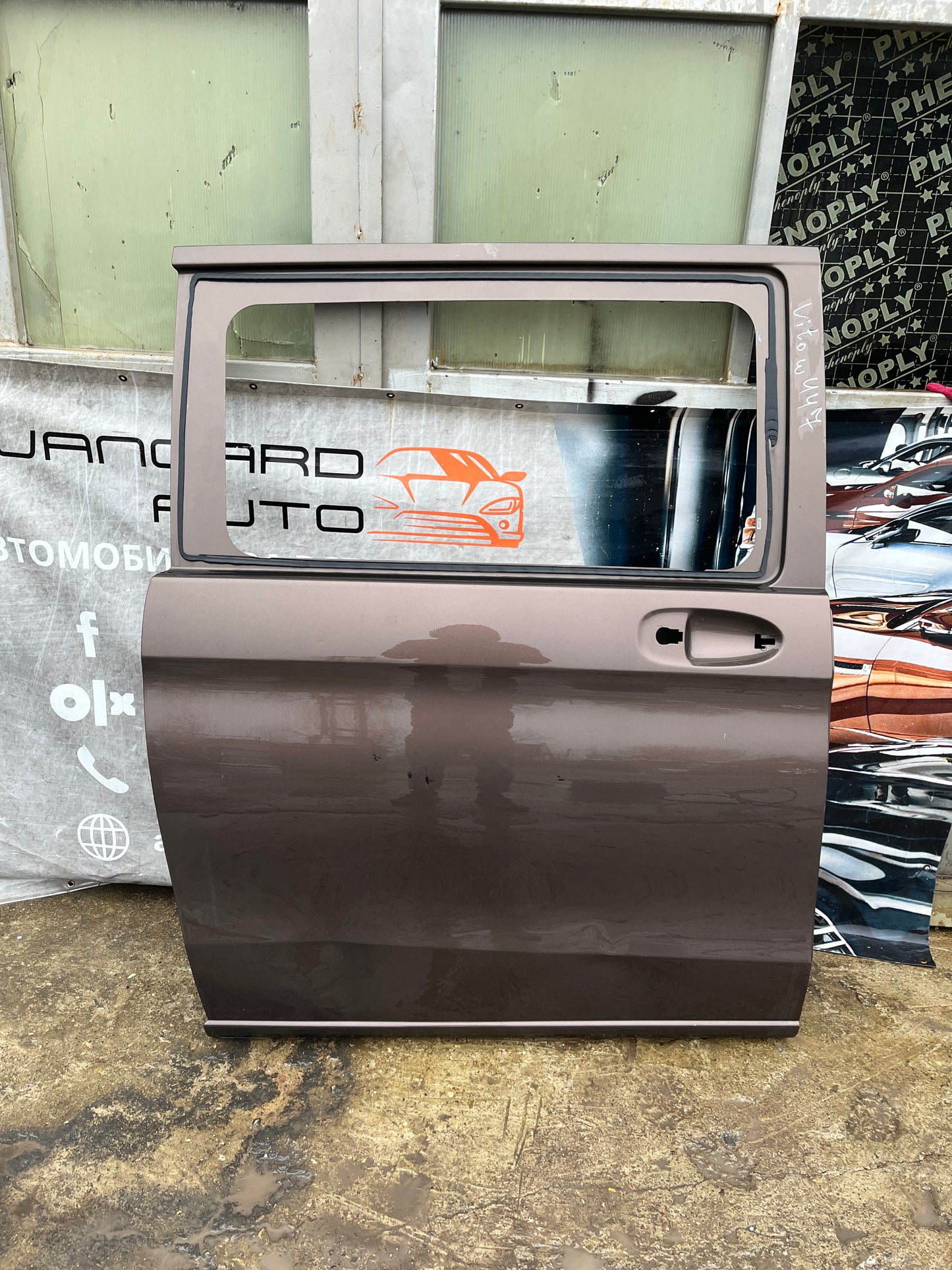 врата Mercedes Vito W447