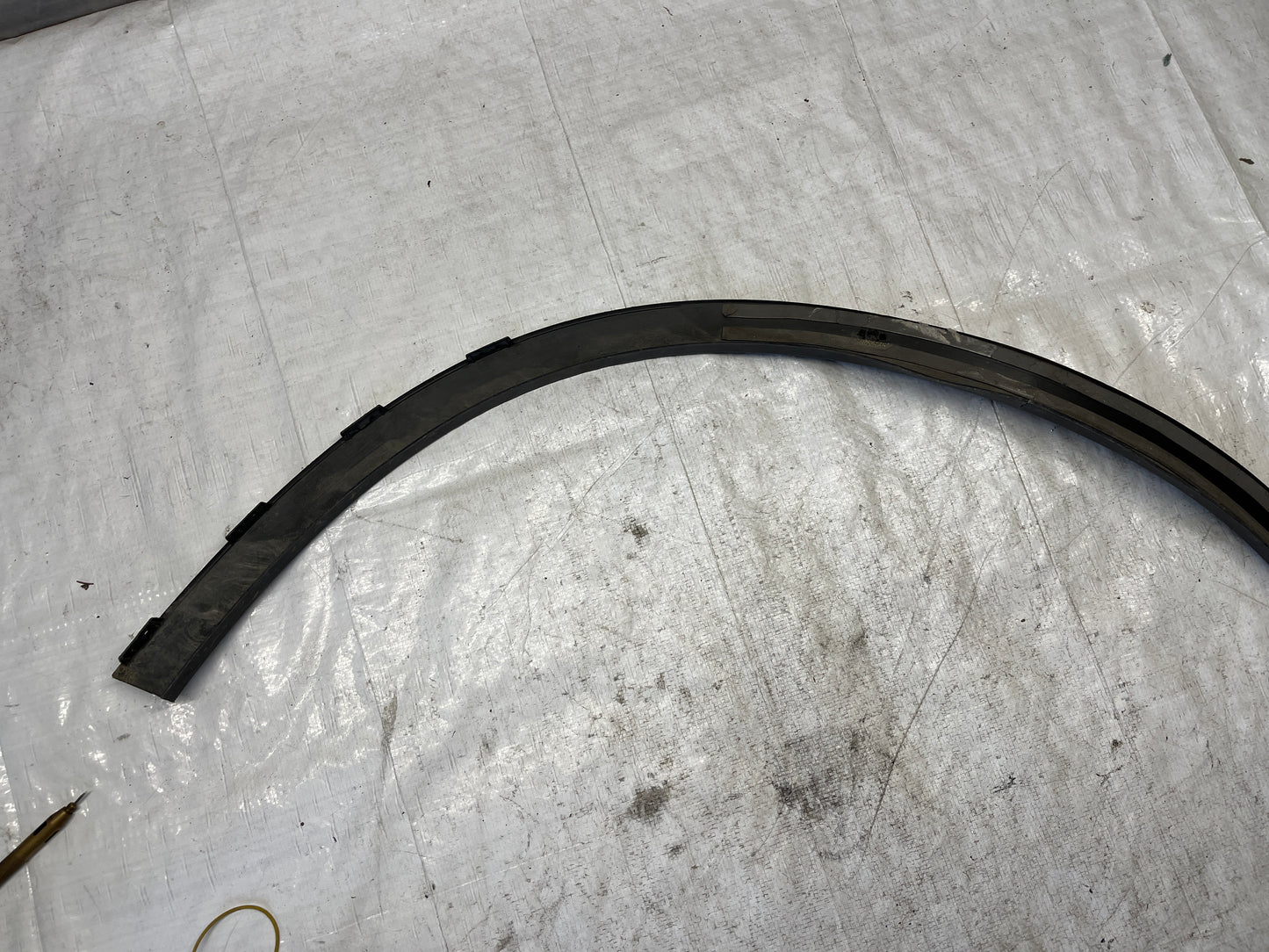 Вежда Mercedes GLC W253