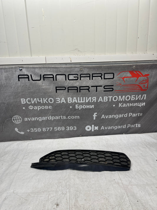 Решетка Audi A3 8v