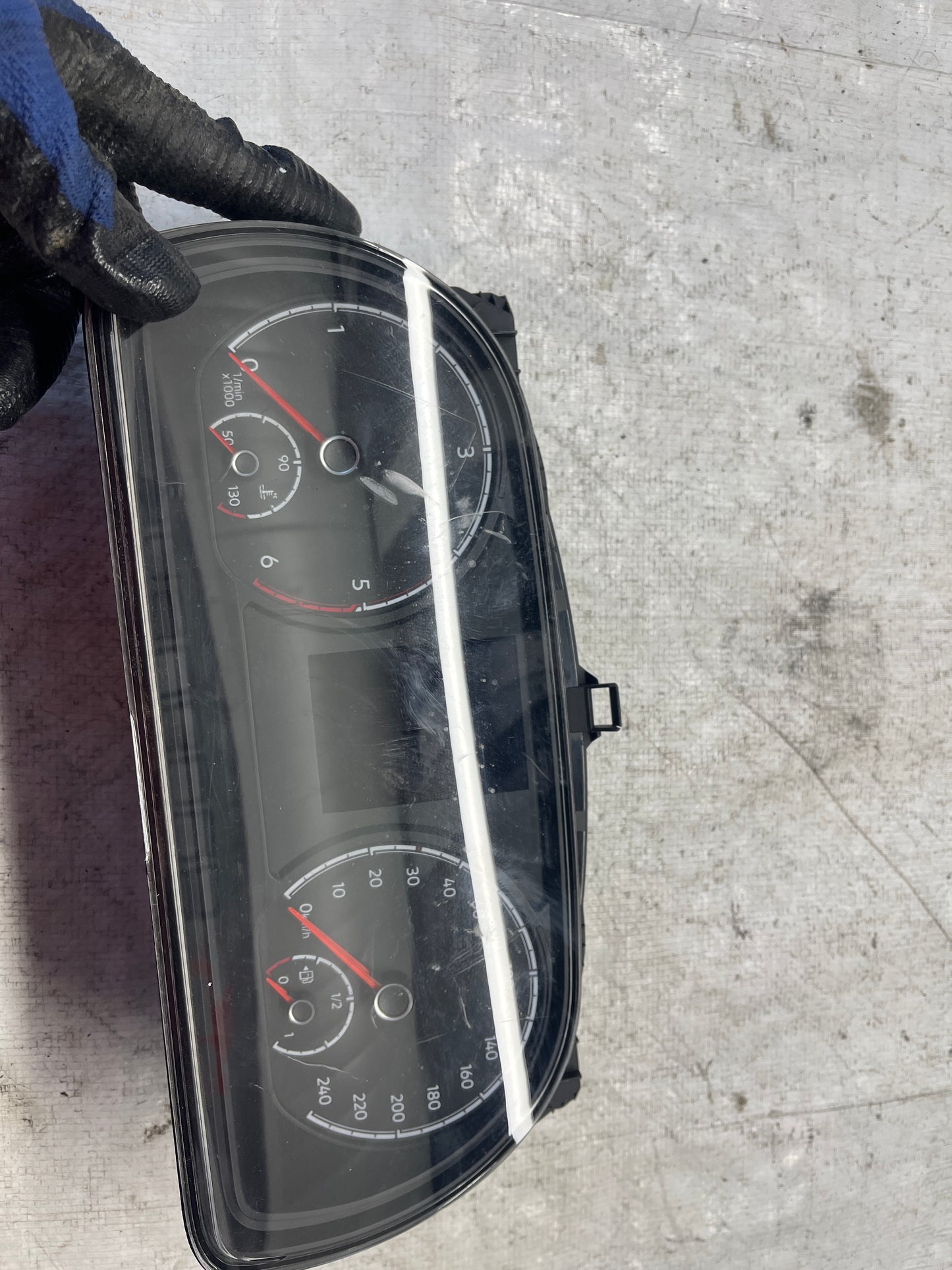 Километраж Volkswagen Caddy 5 20-