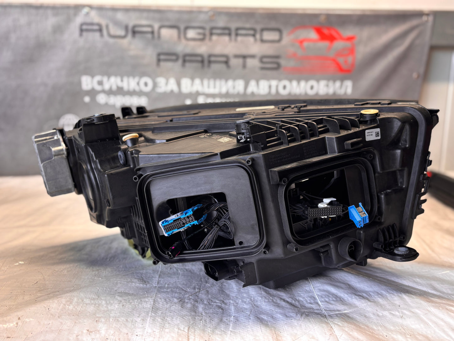 Mercedes-Benz GLC X254 ляв фар