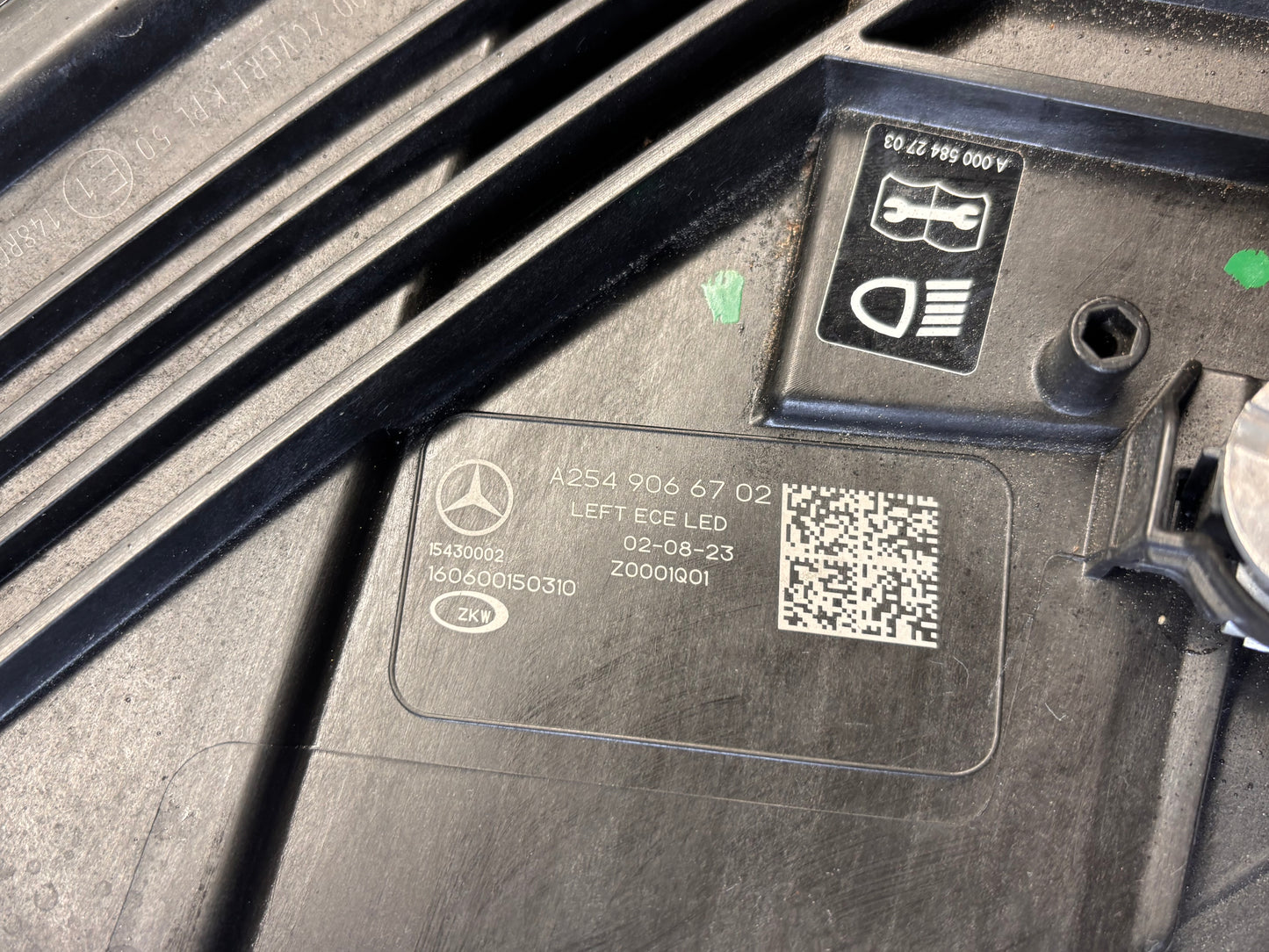 Mercedes-Benz GLC X254 ляв фар