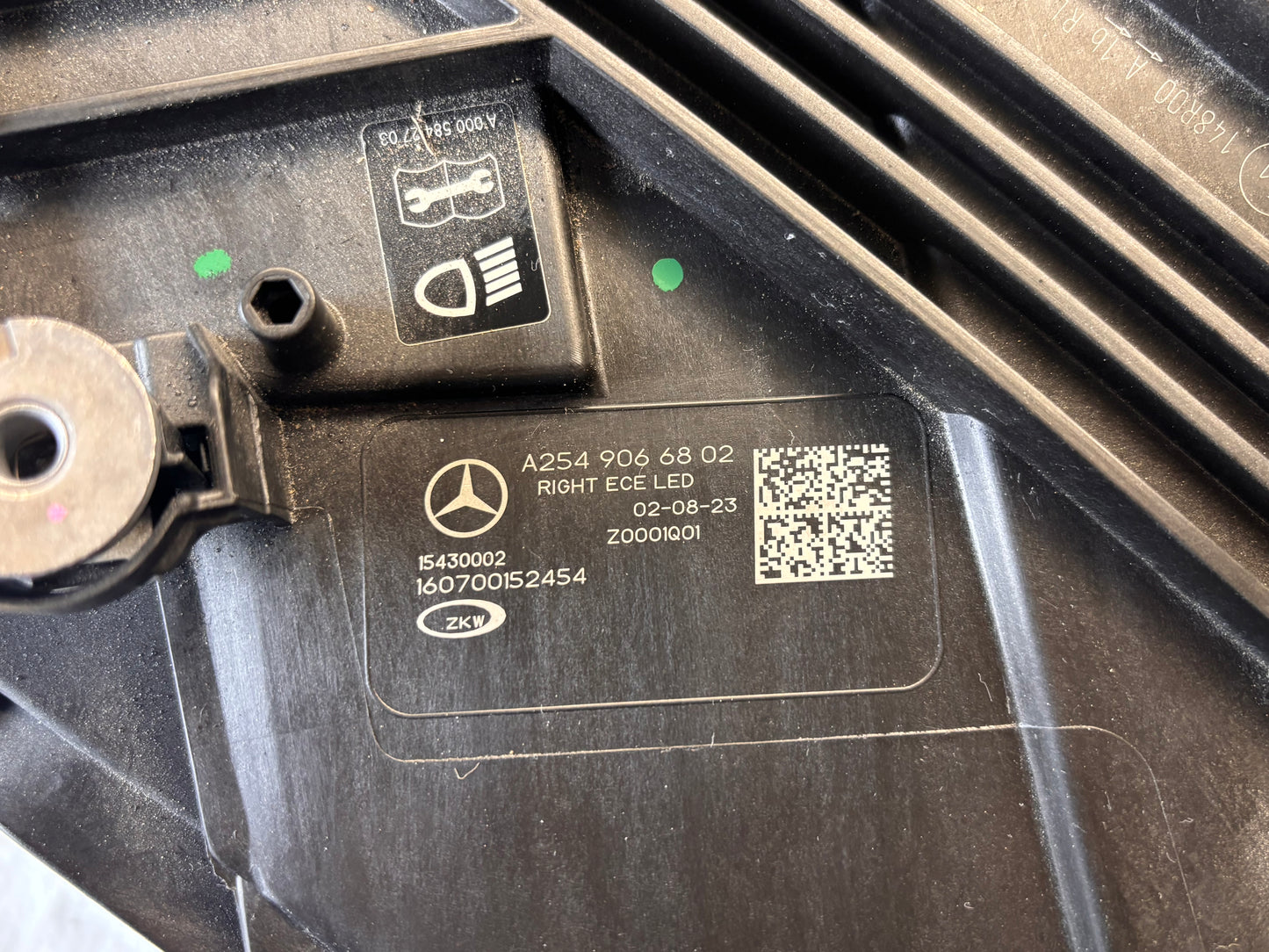 Mercedes-Benz GLC X254 десен фар