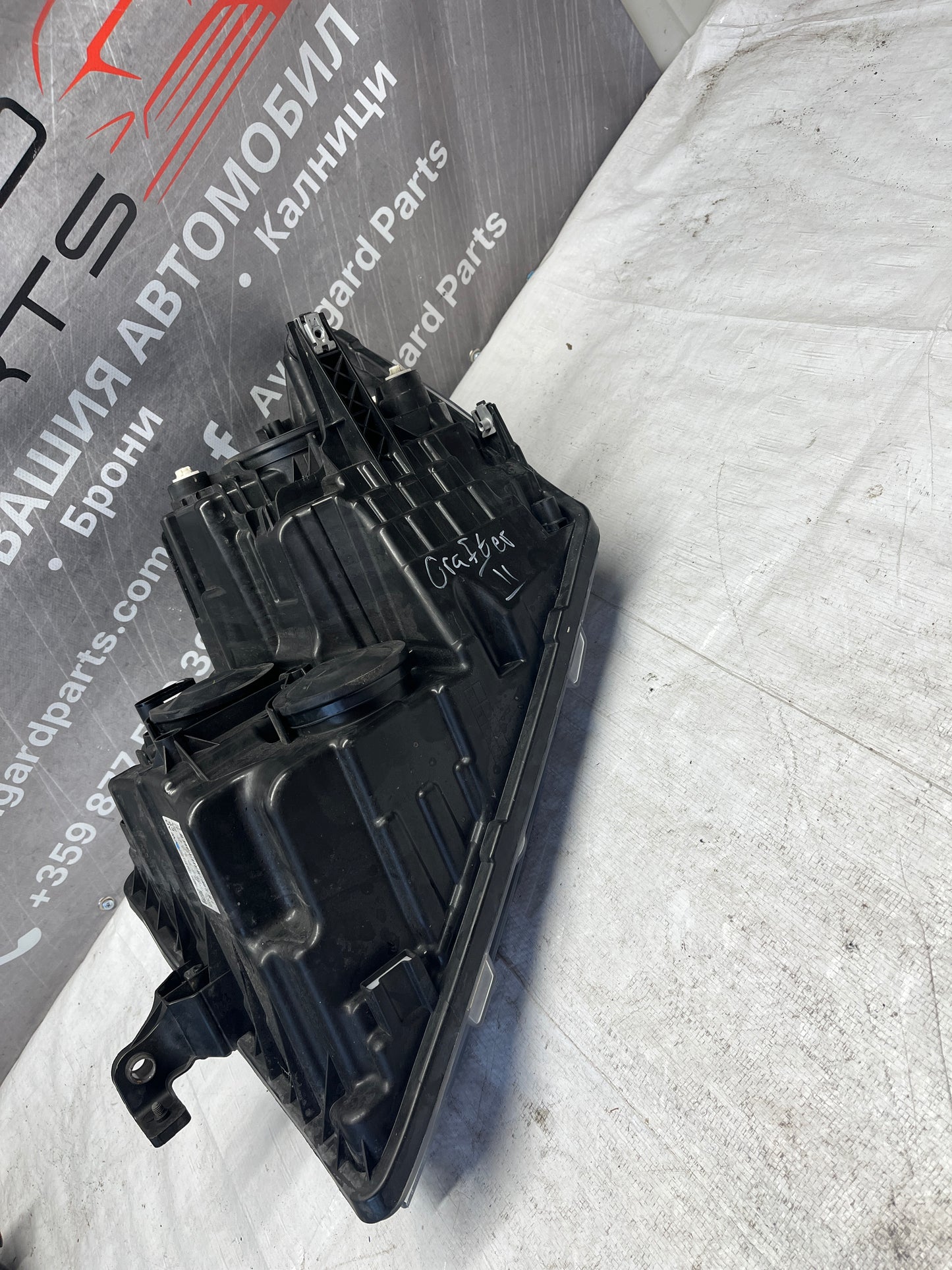 Фар Volkswagen Crafter 2