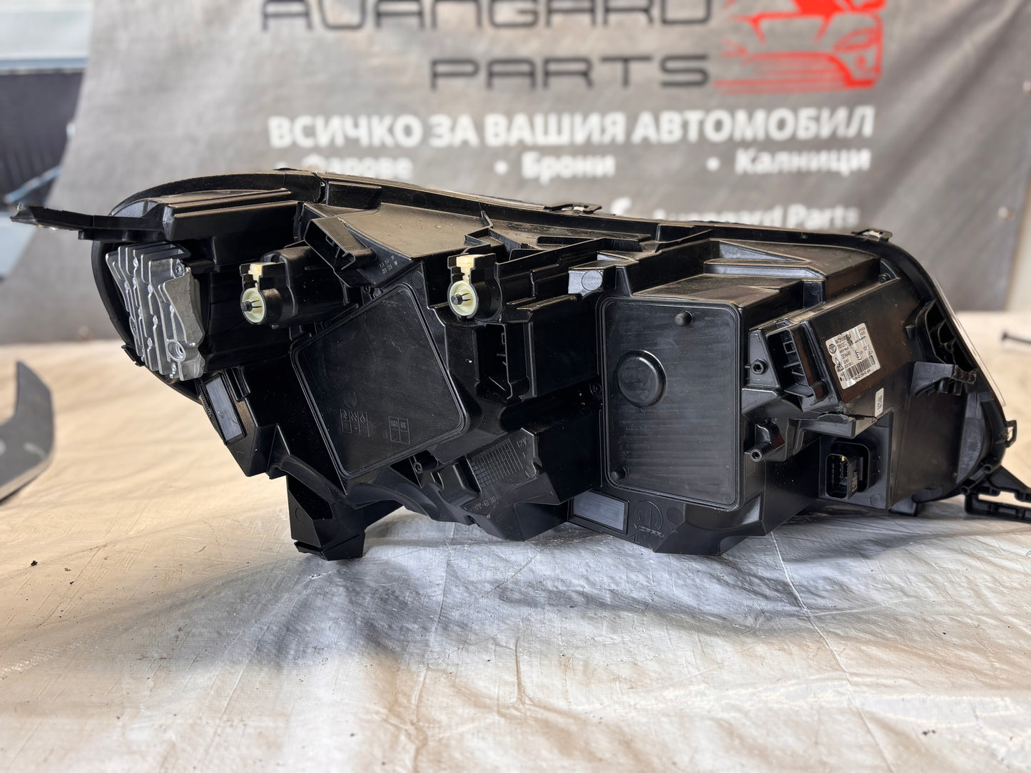 Toyota Proace II Фар - ляв