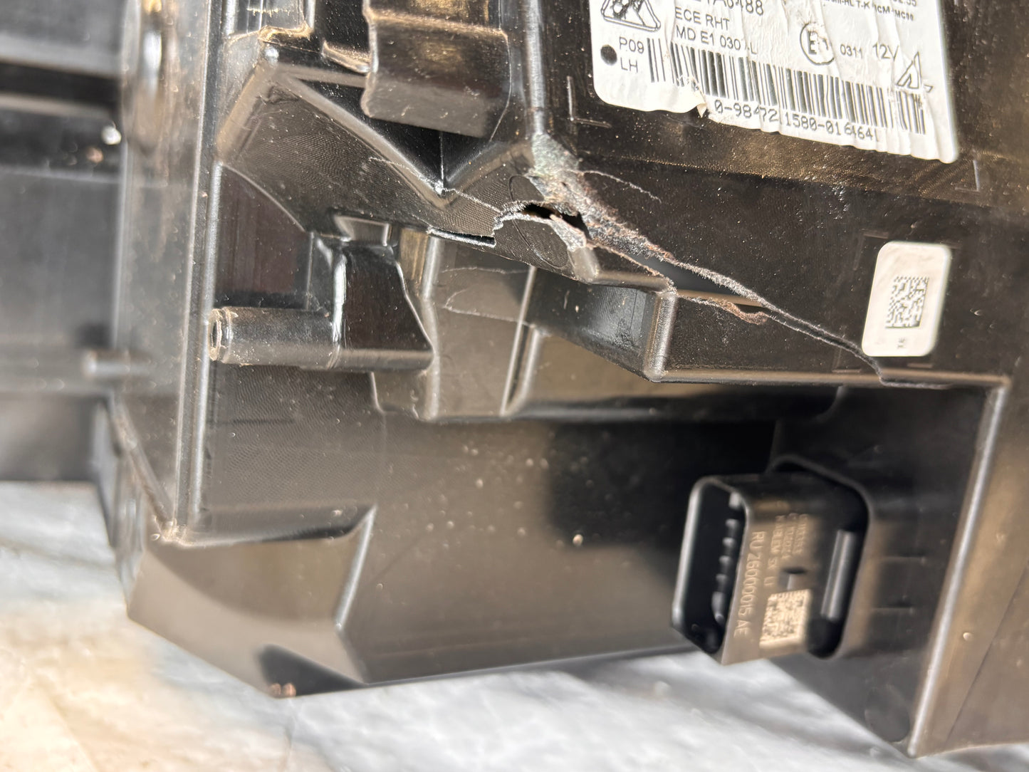 Toyota Proace II Фар - ляв