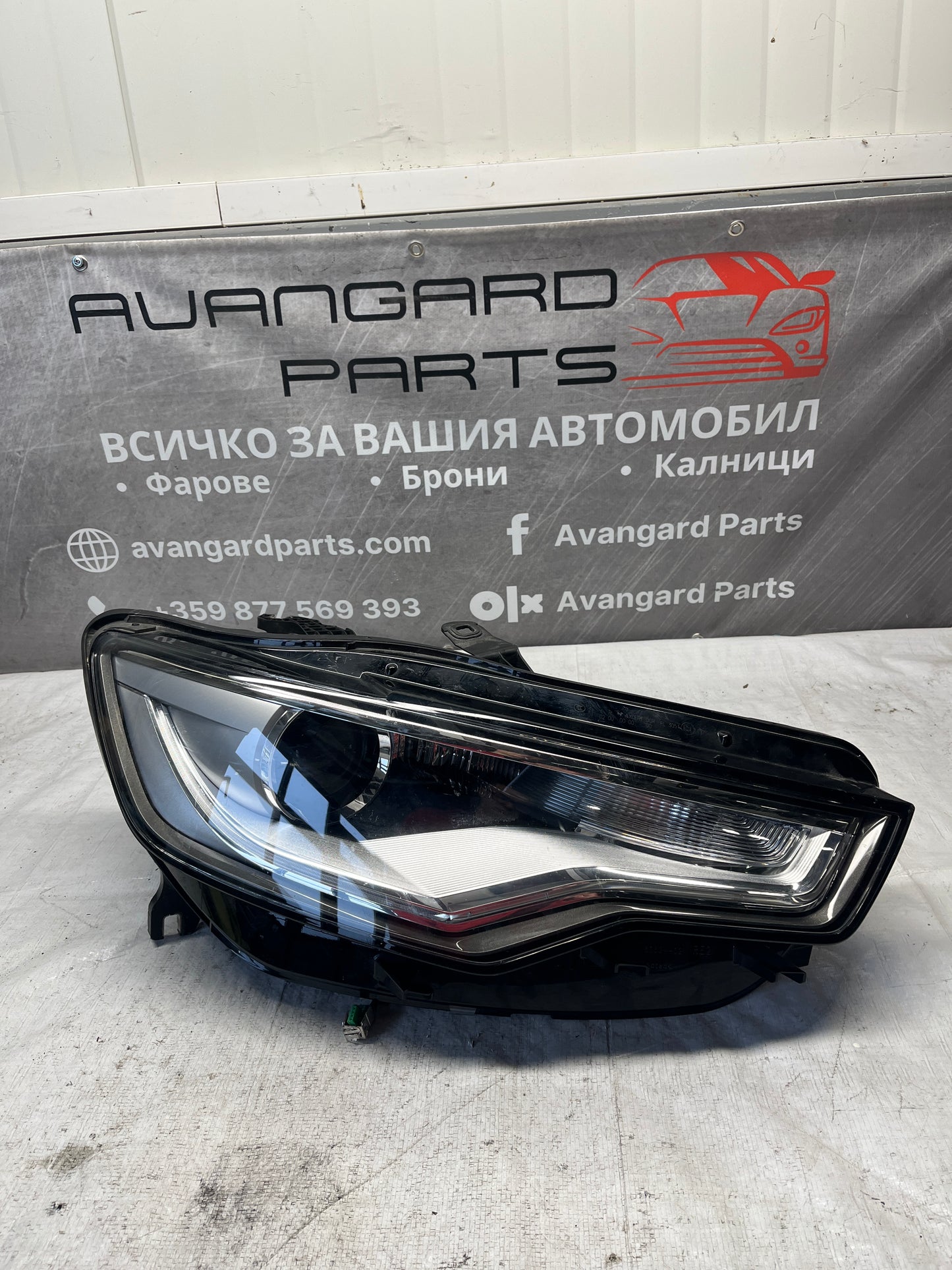 Ляв фар Audi A6 S6 C7 (2011-2019)