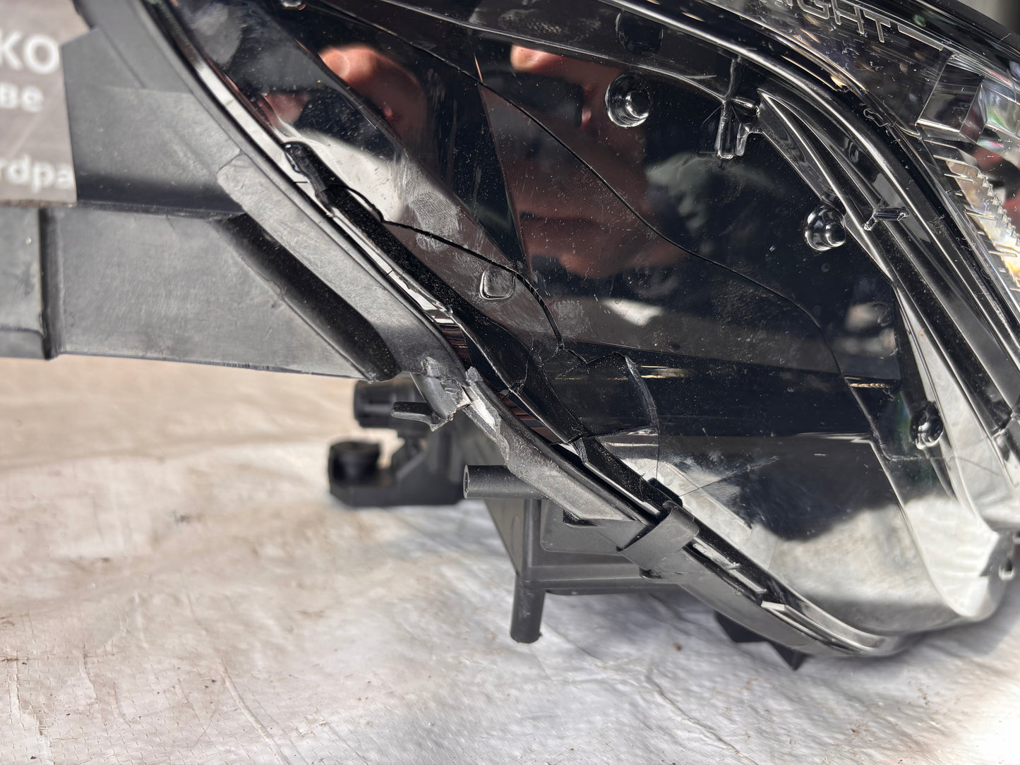 LED десен фар Volkswagen Tiguan 2016–2020