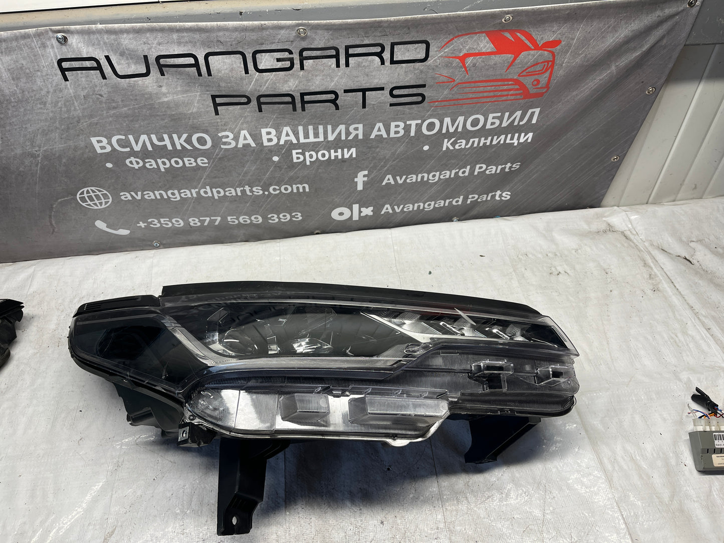 Фар Maxus MPV G10 25-