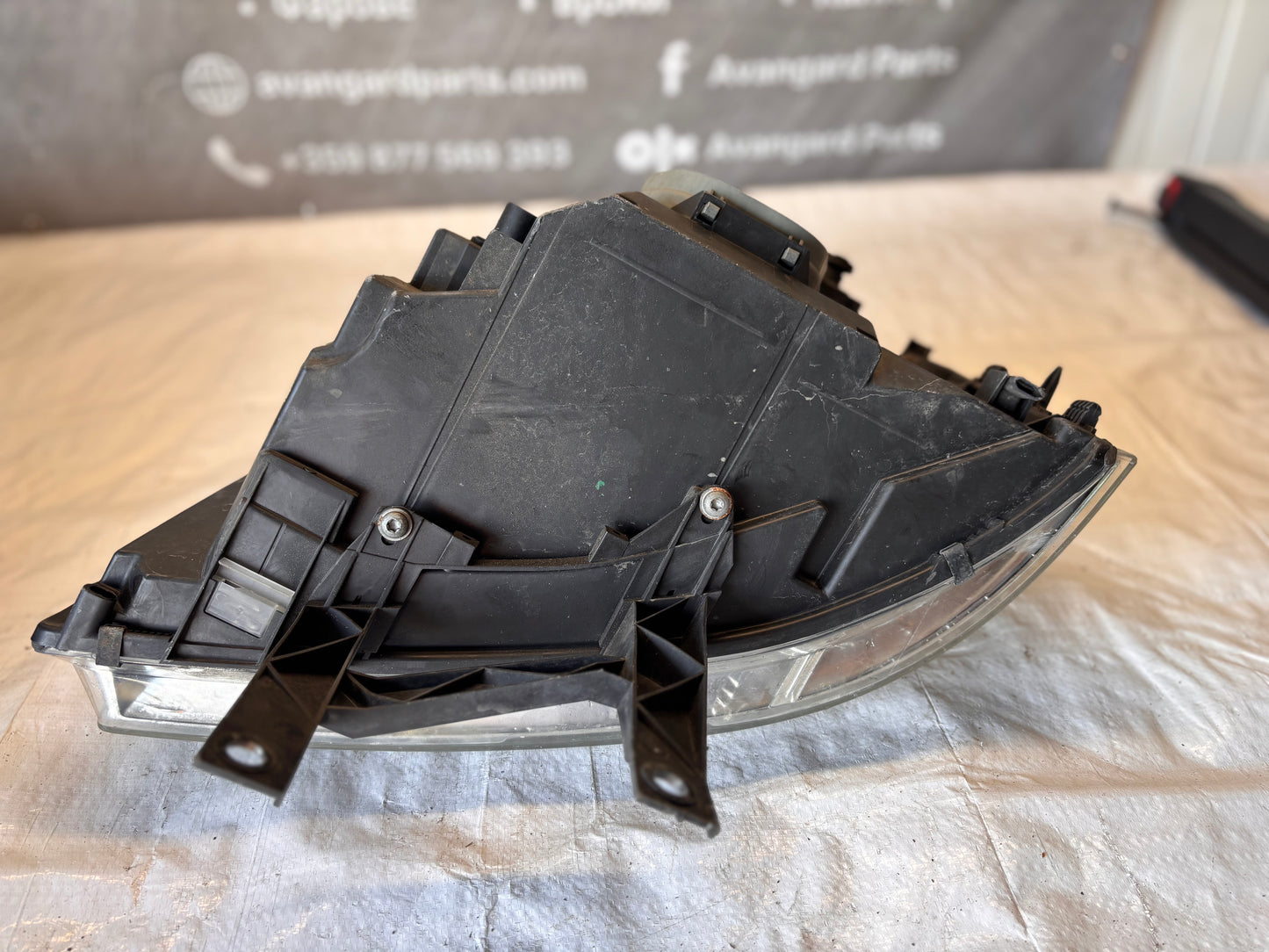 Десен фар Volkswagen T5