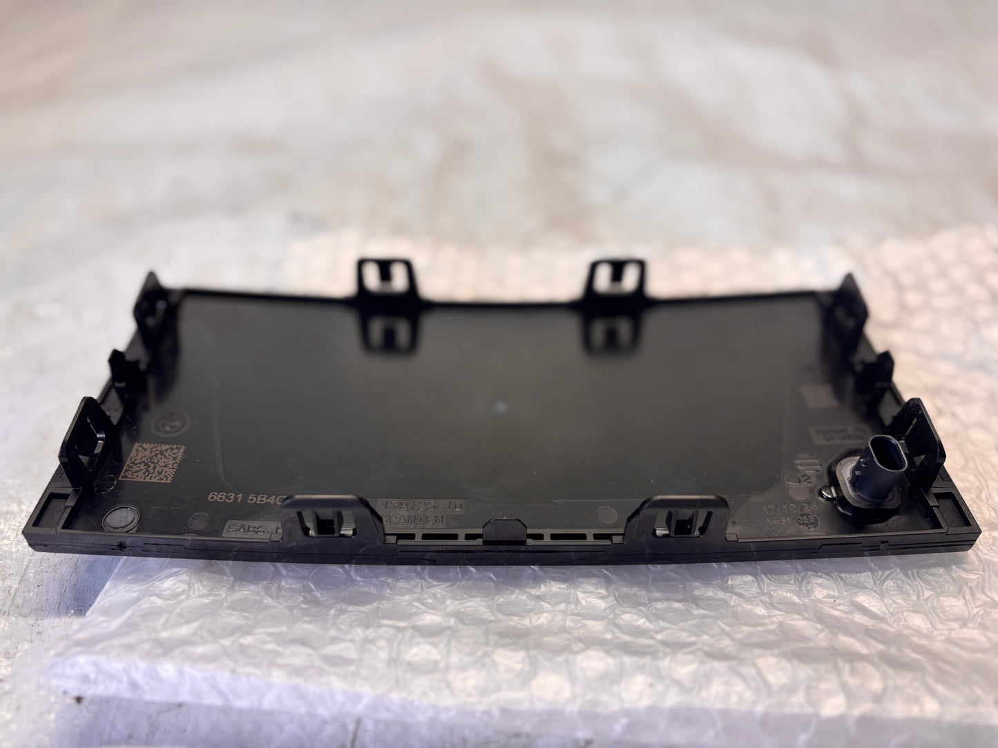 НОВ капак за радар BMW