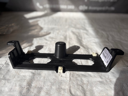 Държач BMW G-серия