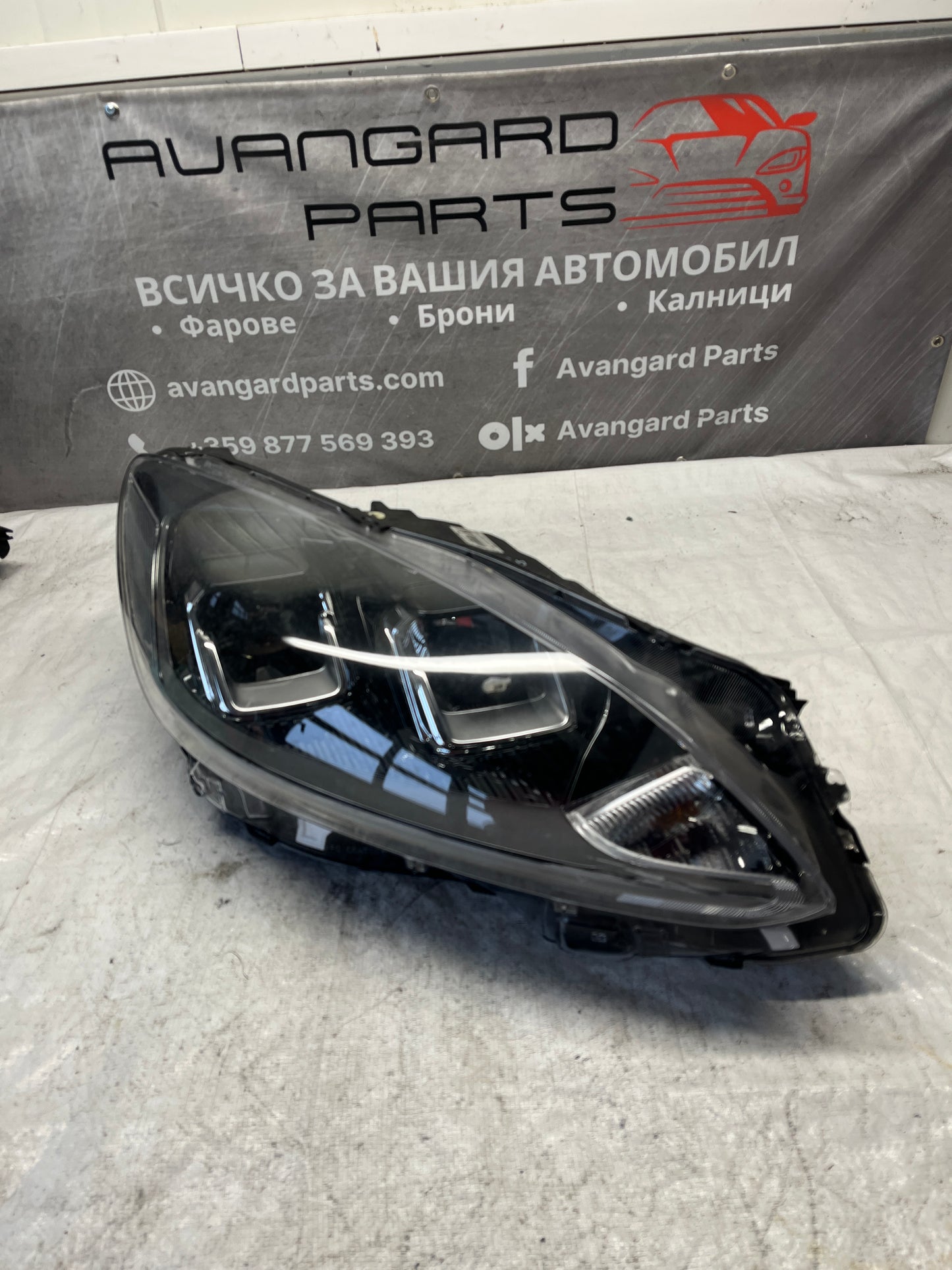 Фар Ford Kuga 2019-