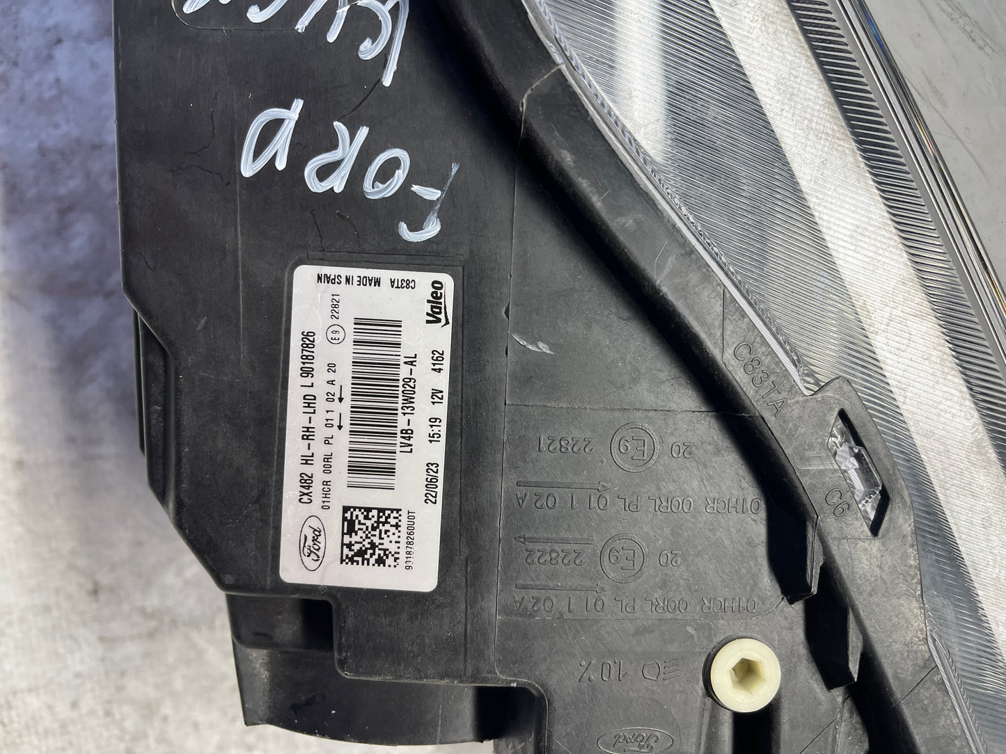 Фар Ford Kuga 2019-