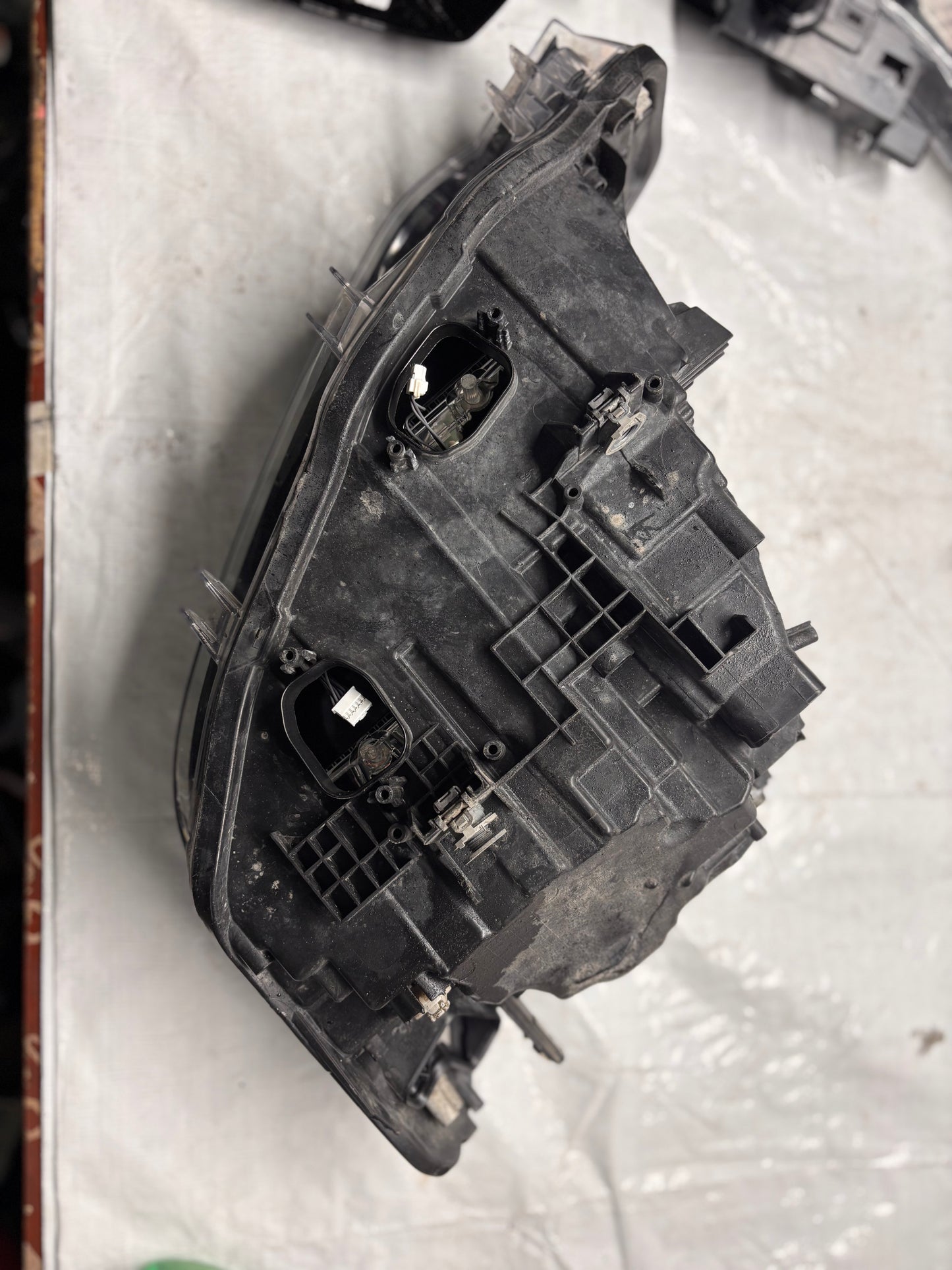 Десен фар BMW 3 F31 / F30 (2015–2019)