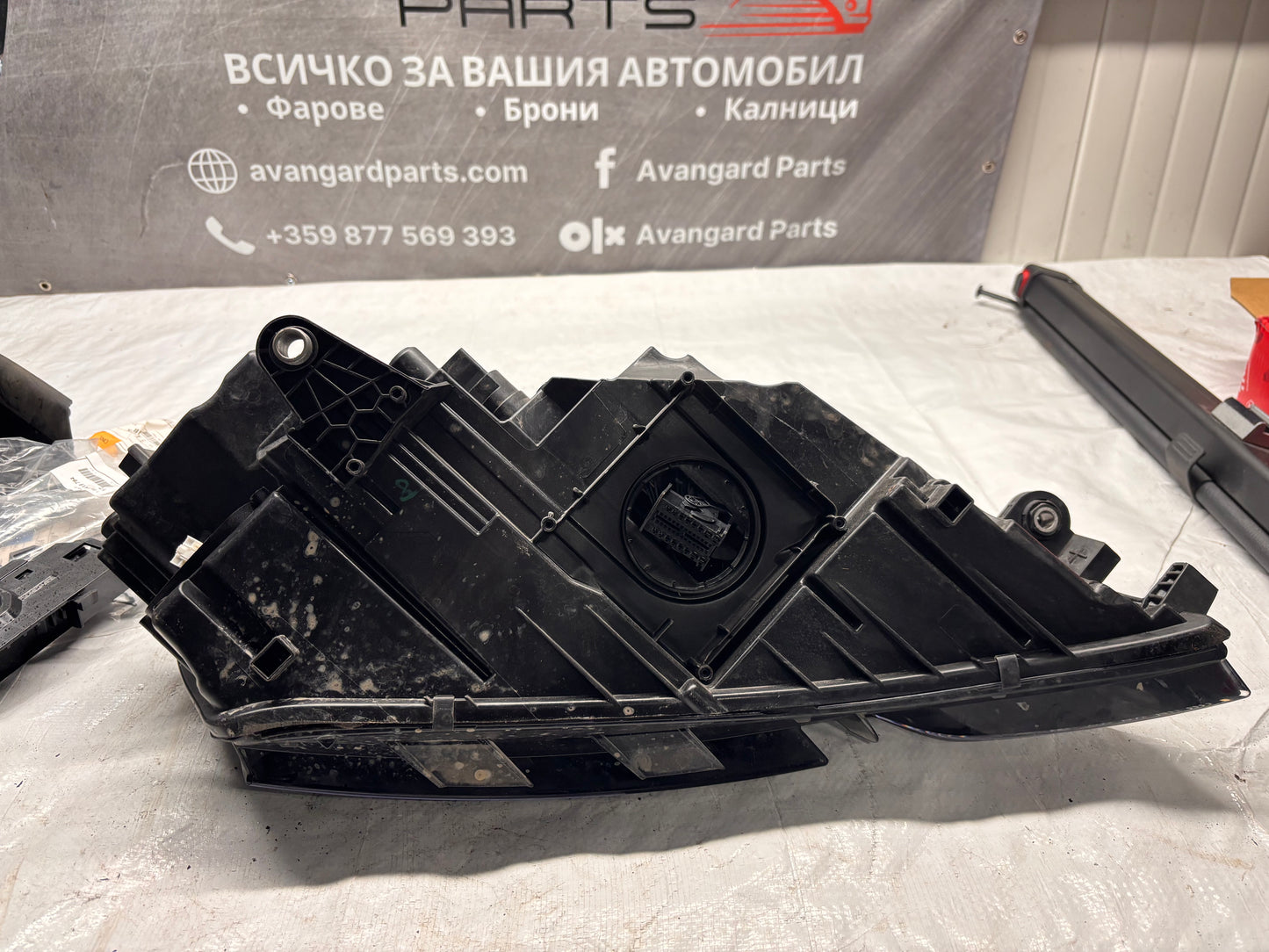 Ляв фар Skoda Octavia 3 FL 17-