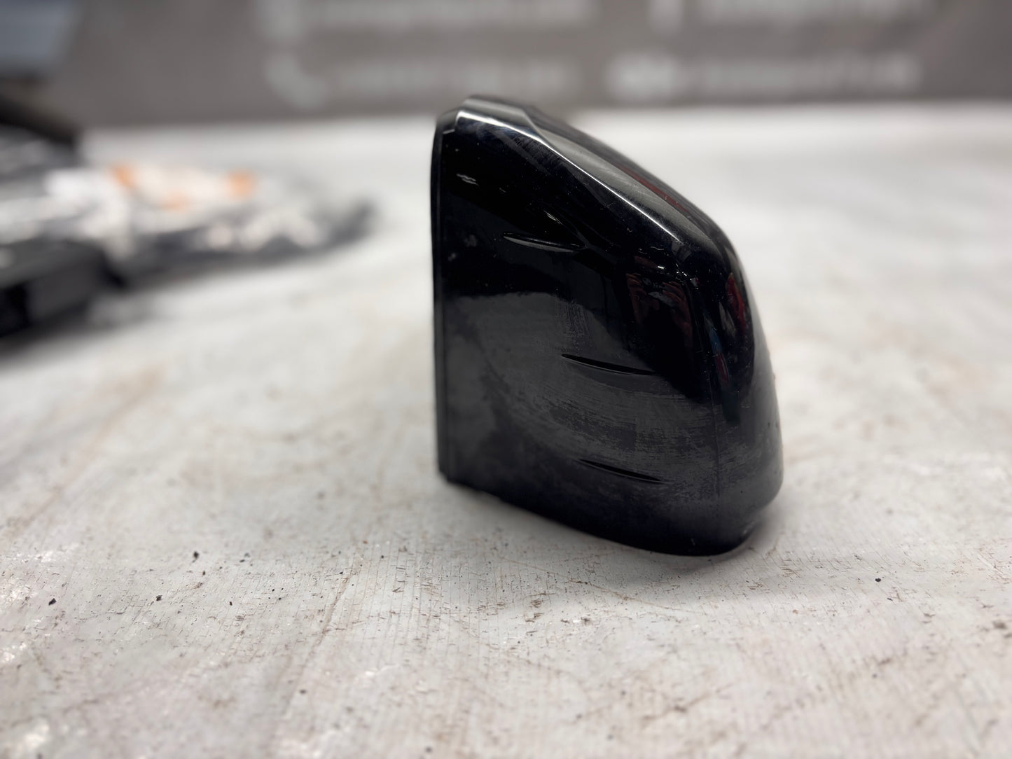 Kапак за странично ляво огледало Volkswagen Caddy 5