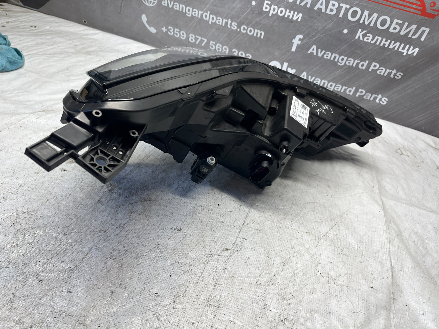 Фар Renault Captur 24-