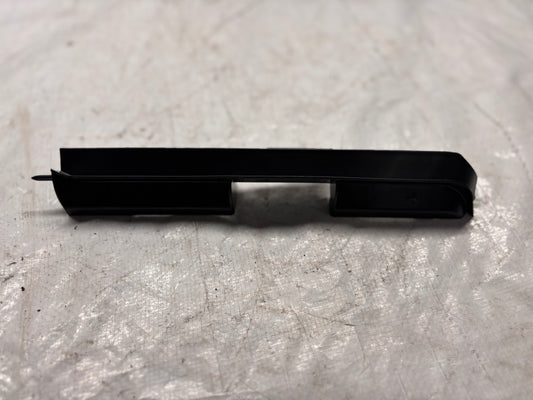 Държач на радиатора BMW G60/61/68/70