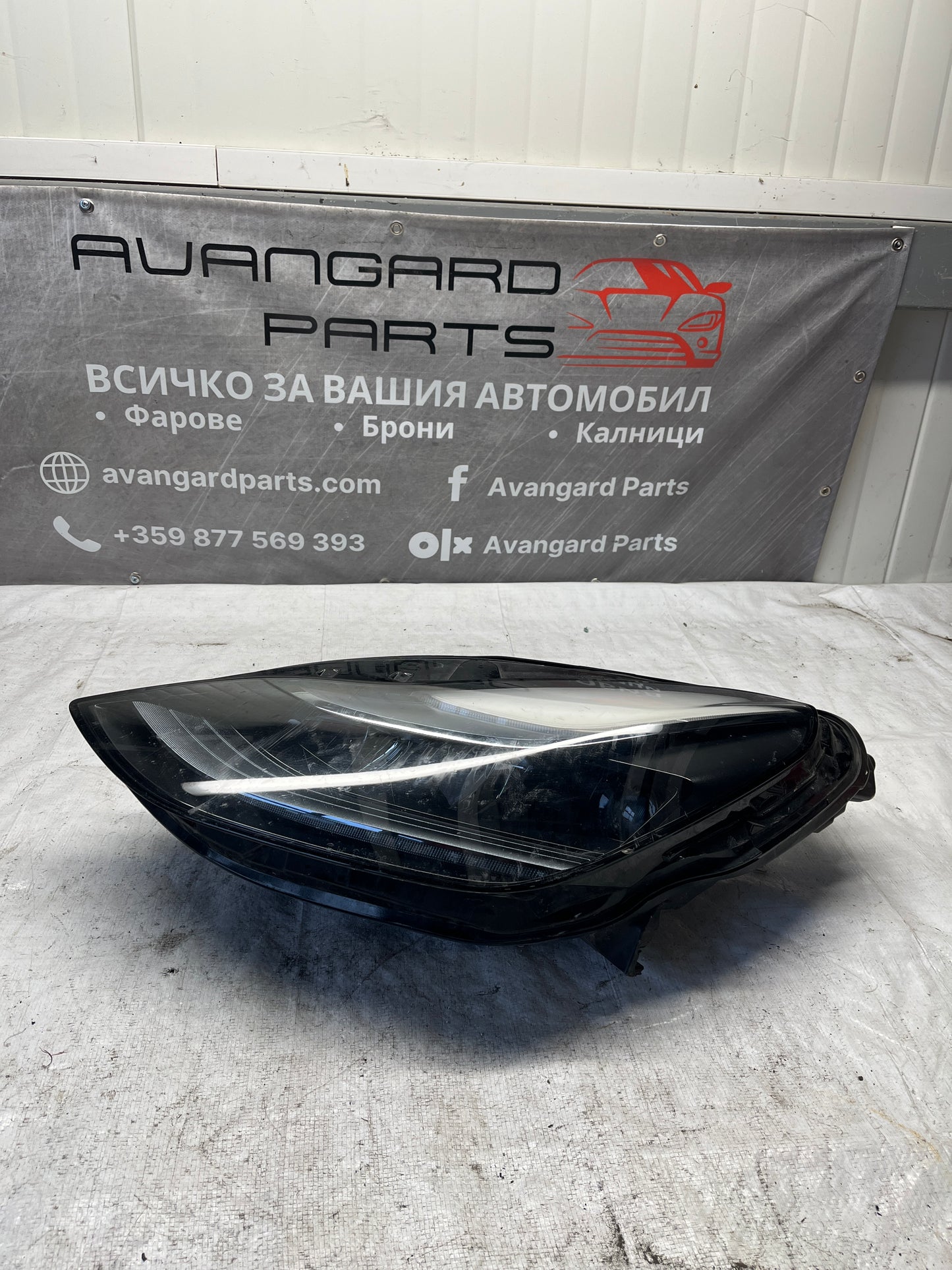 ляв фар Tesla 3/Y 2017-