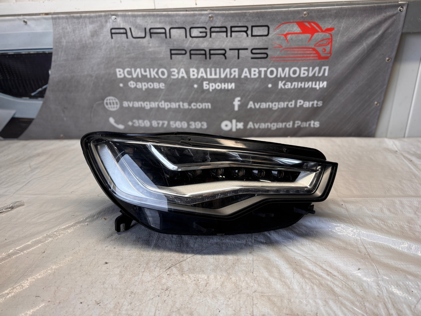 Audi A6 C7 Десен Фар