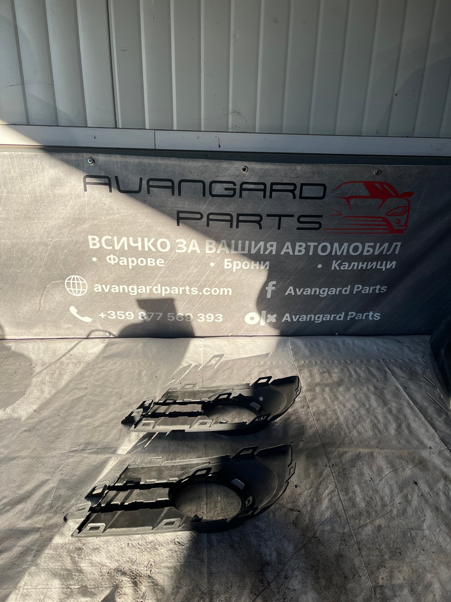 Дясна основа/решетка за халоген VW Tiguan 1 (2011-2016)