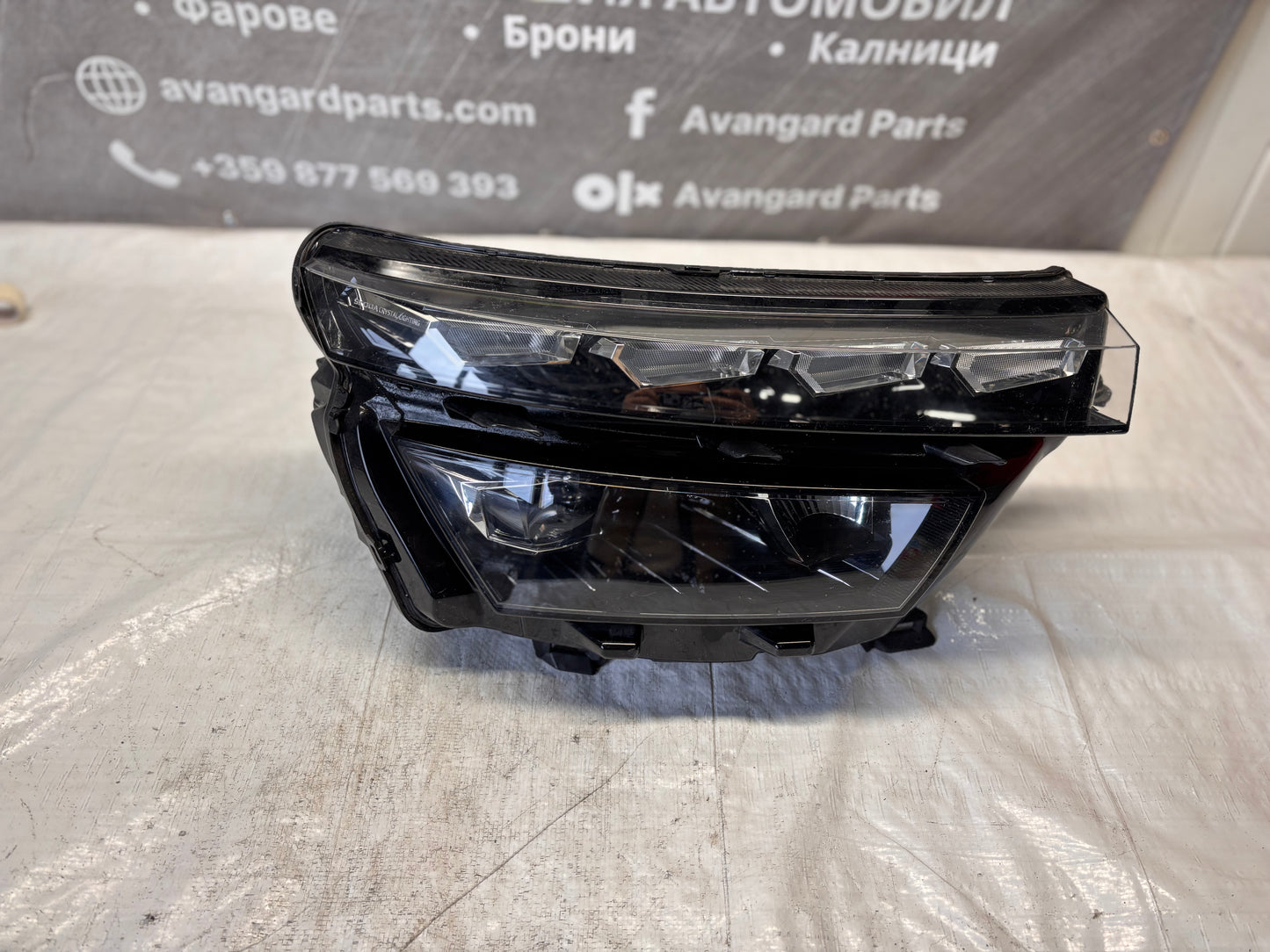 Десен фар SKODA Kamiq LED  2022-