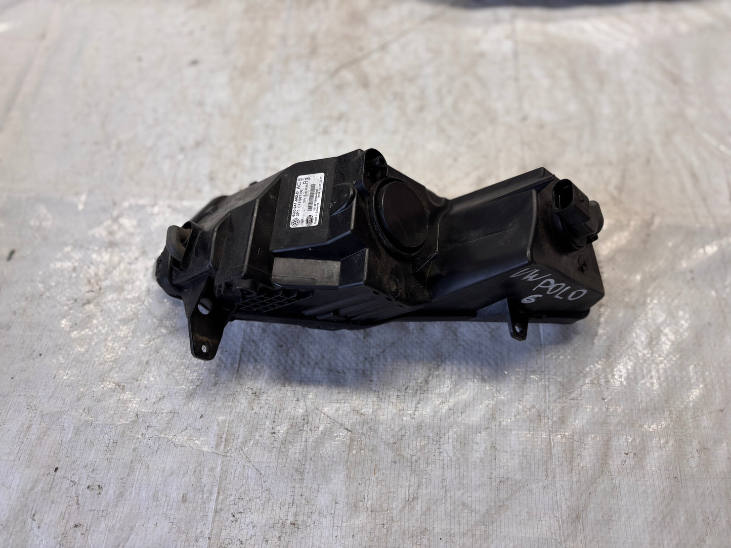 Volkswagen Polo 6 халоген ляв + десен • комплект