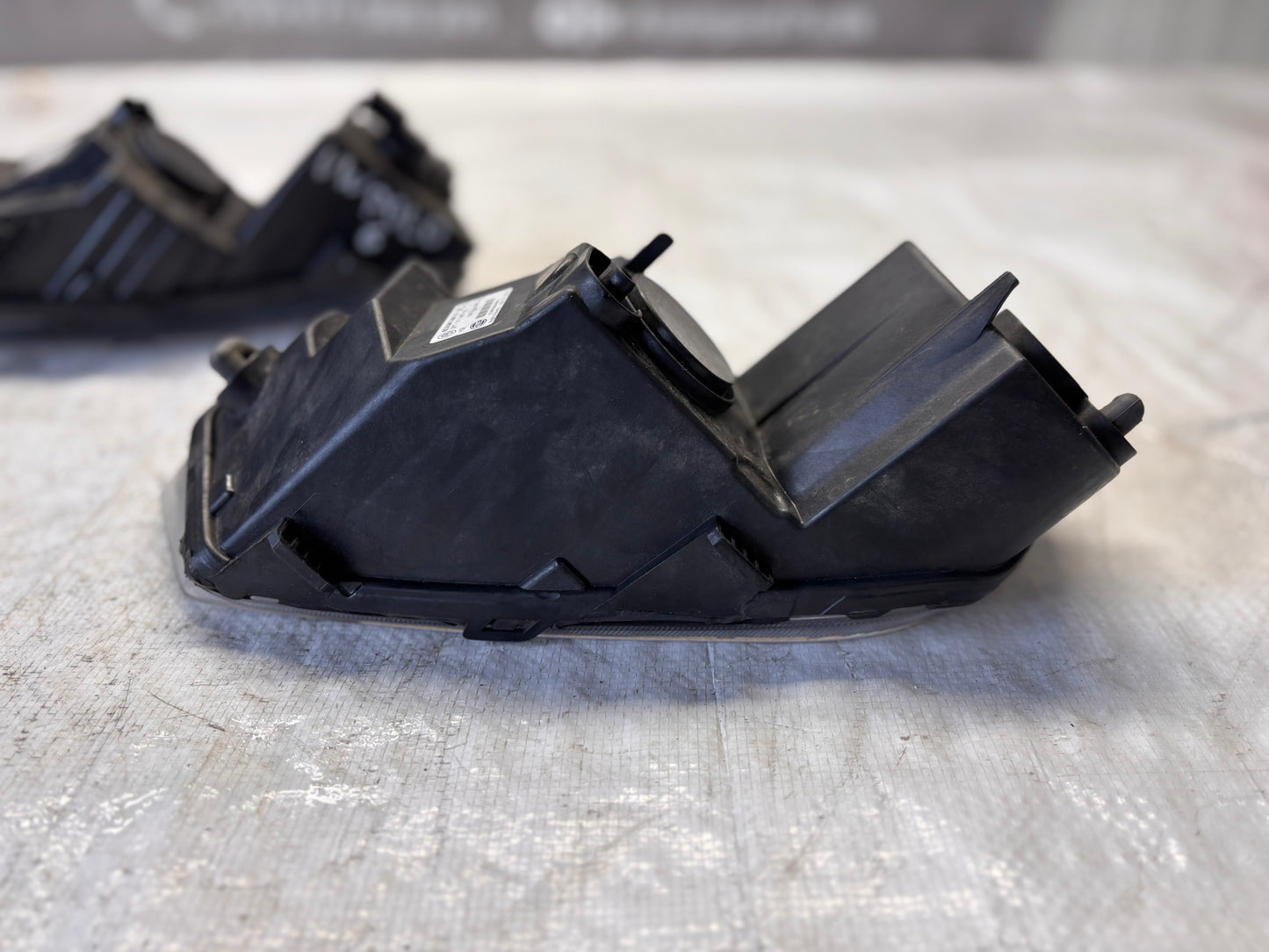 Volkswagen Polo 6 халоген ляв + десен • комплект