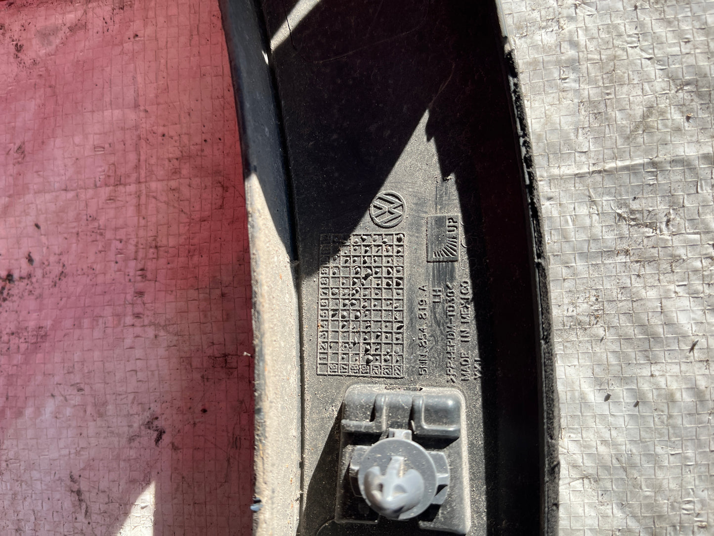 дясна вежда VW Tiguan 2 (2018-2024)