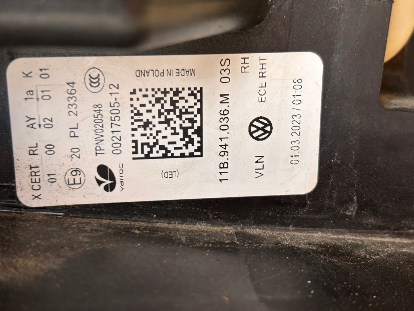 VW ID.4 фар LED – десен • 2021–2024