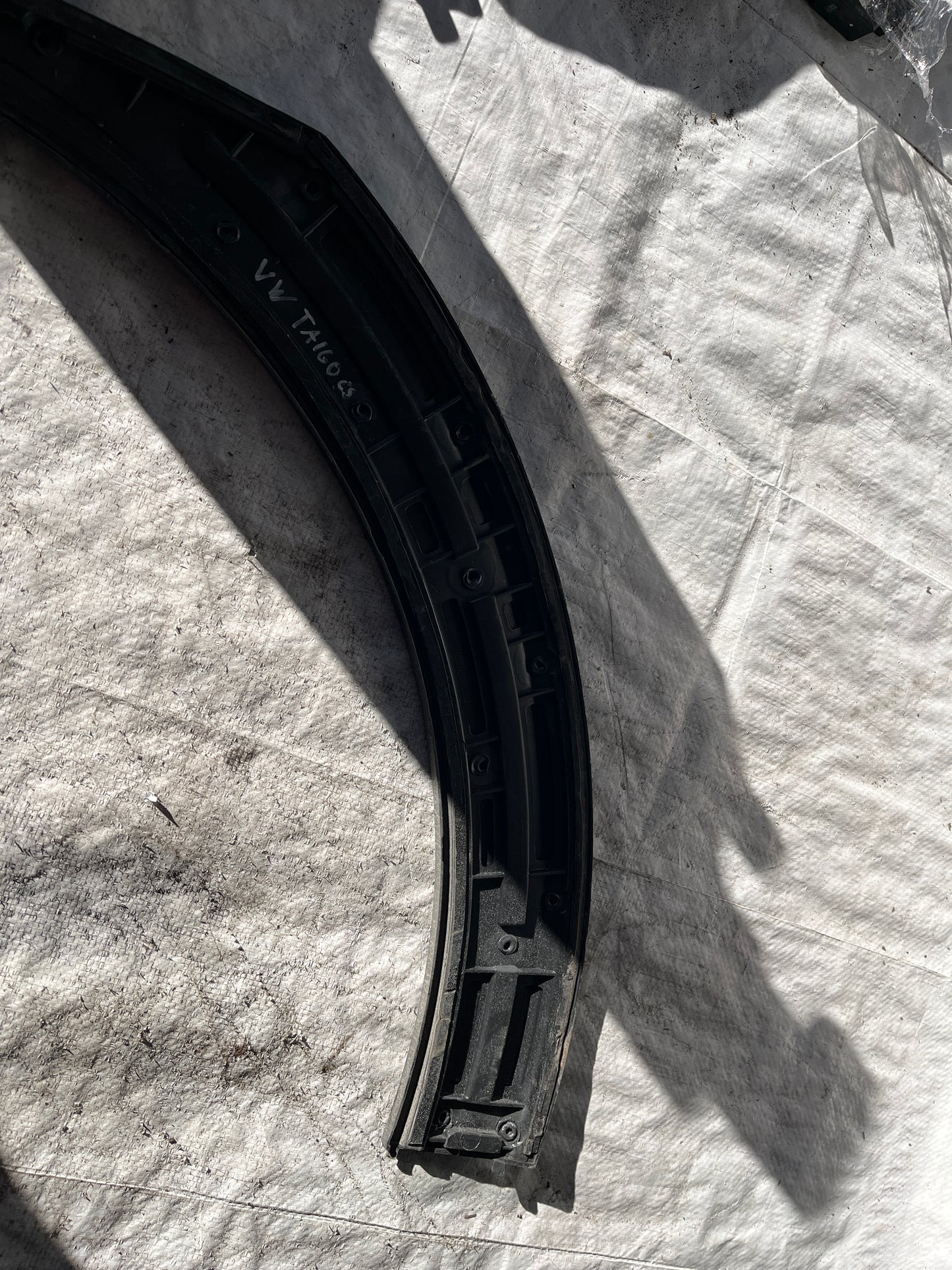 Вежда дясна задна Volkswagen Taigo