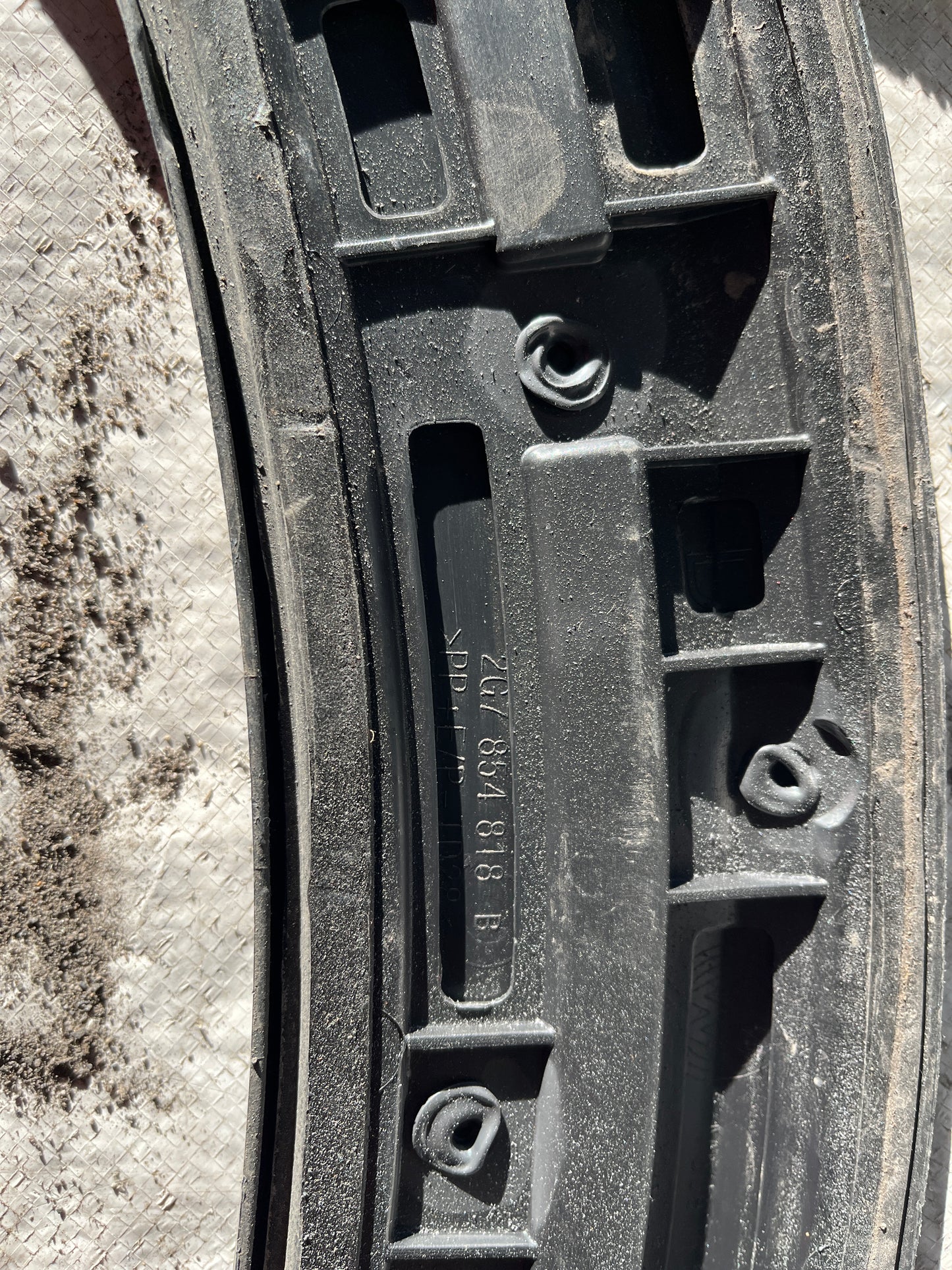 Вежда дясна задна Volkswagen Taigo