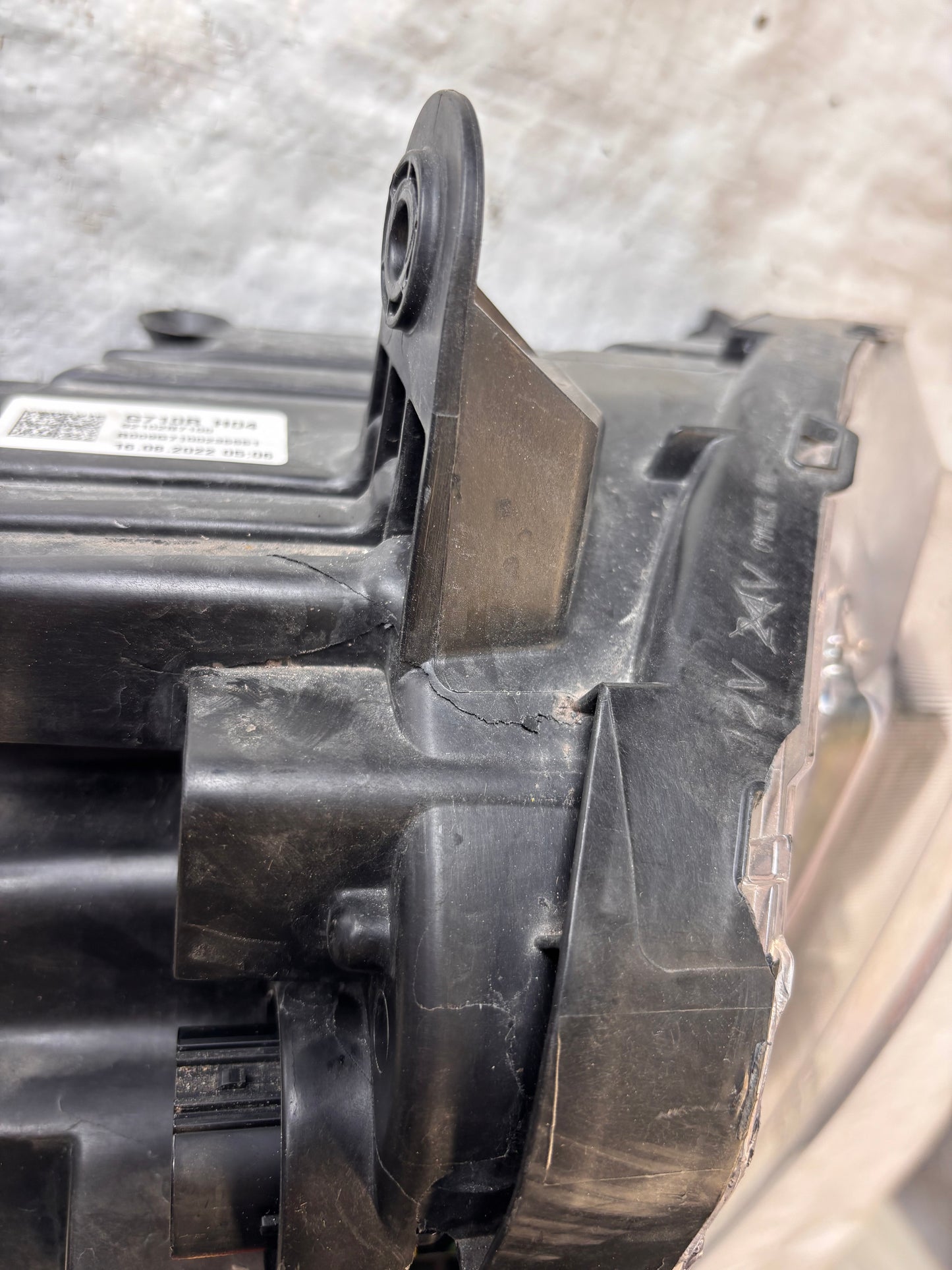 Десен LED фар за Hyundai Tucson