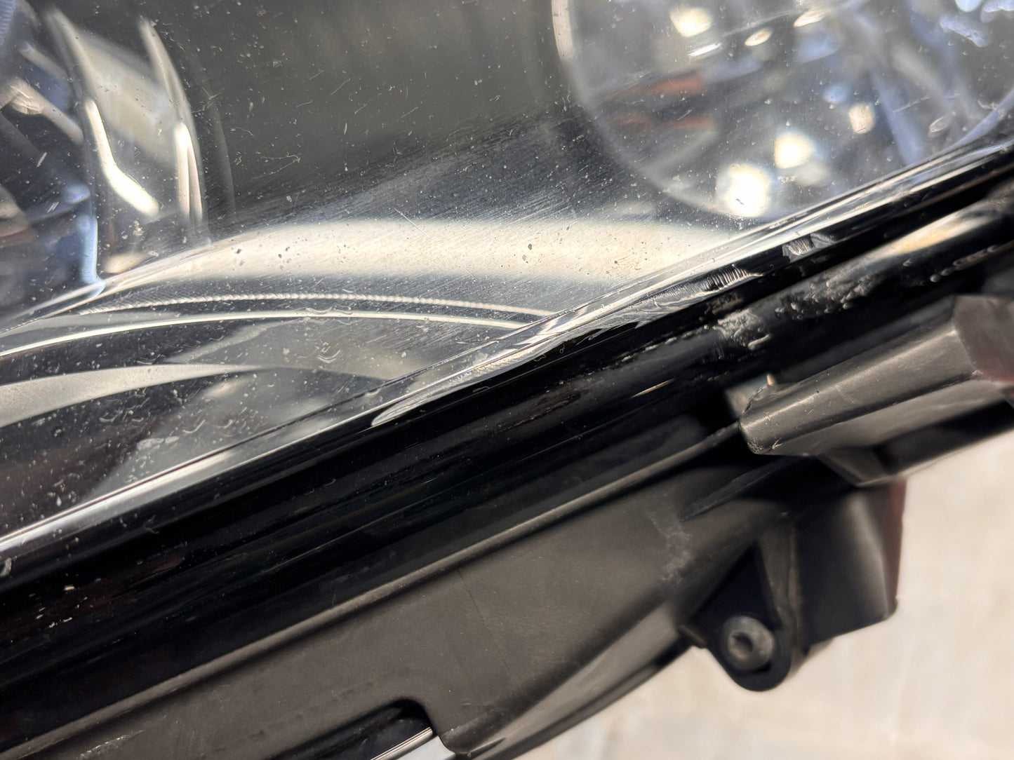 Ляв фар за Volkswagen Touran 2