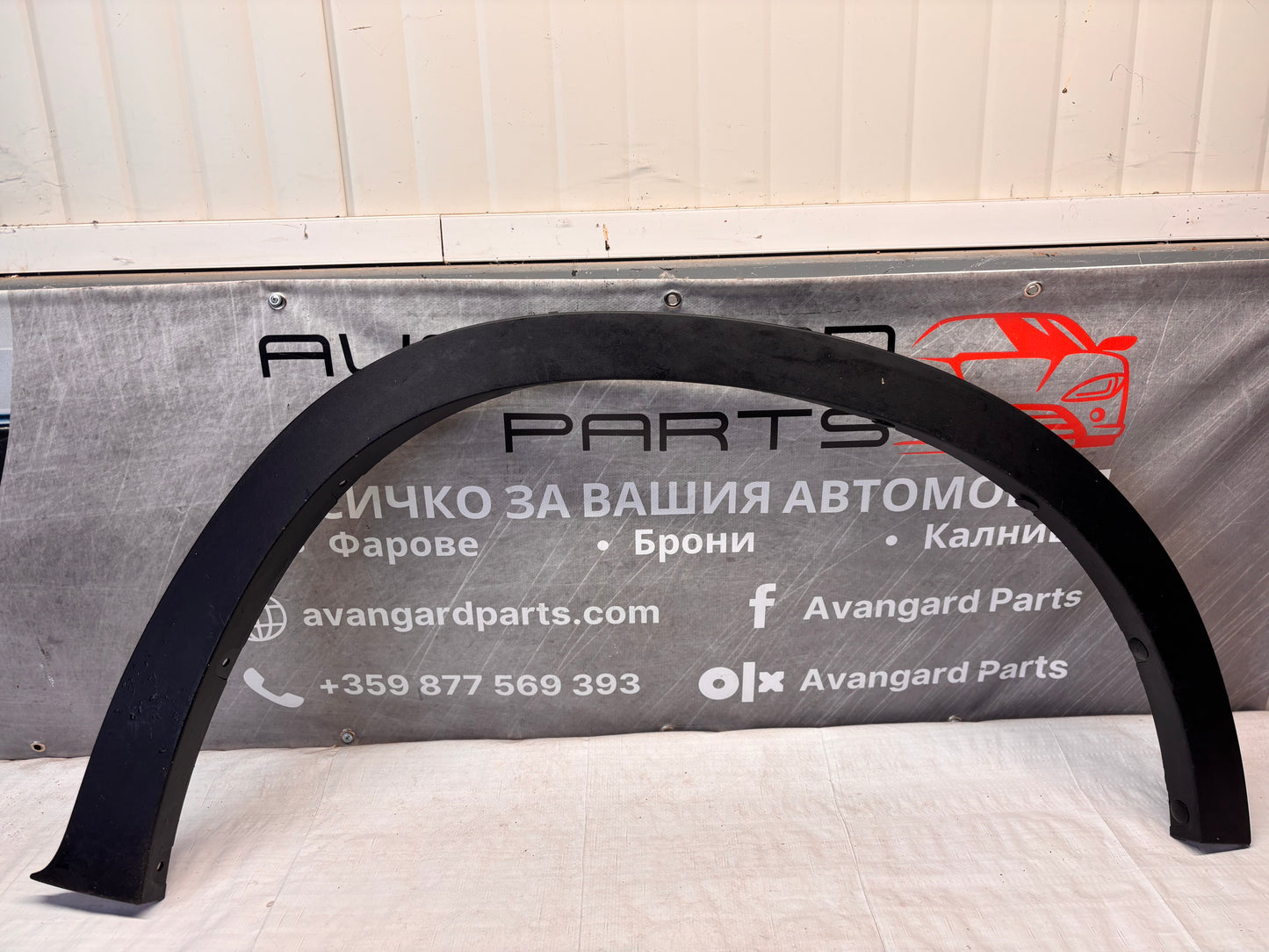 BMW X5 E70 (2007–2013) – дясна лайсна за калник