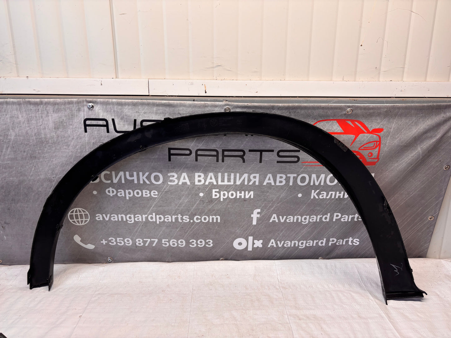 BMW X5 E70 (2007–2013) – дясна лайсна за калник