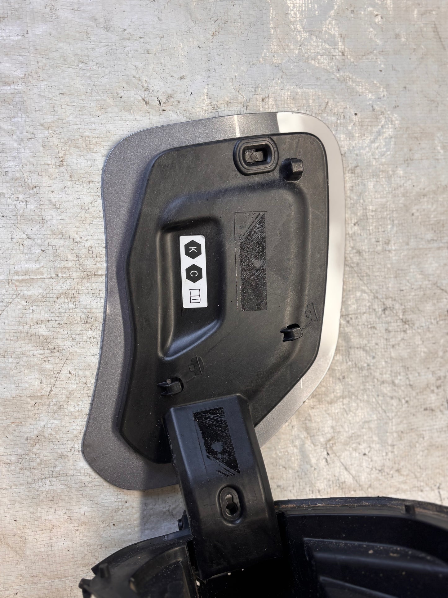 Капачка резервоар Toyota / Citroen / Peugeot