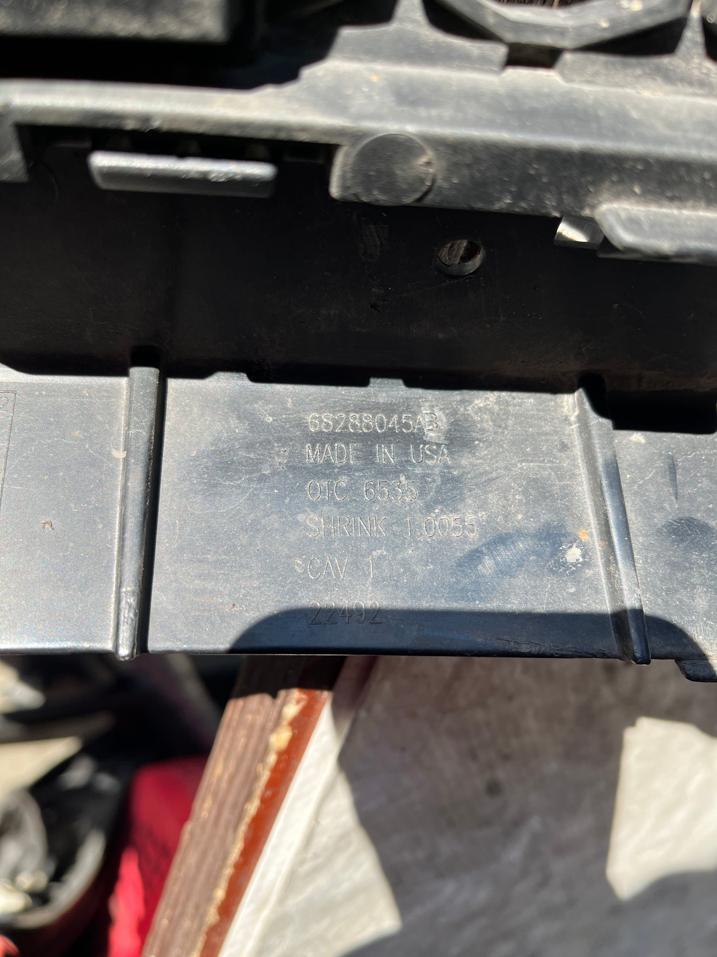 Решетка Jeep Grand Cherokee kl