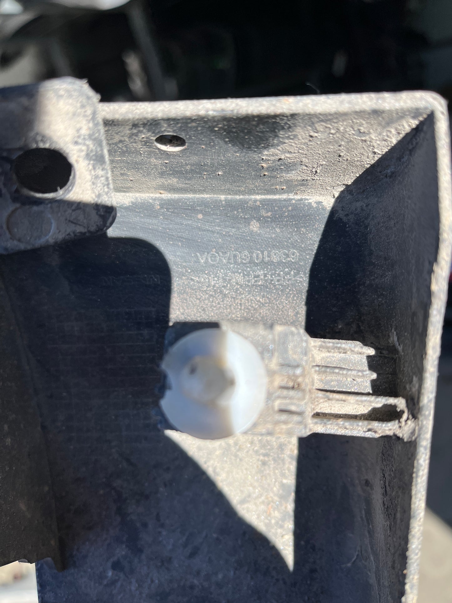 Преден десен надкалник Nissan Qashqai 3 2021-