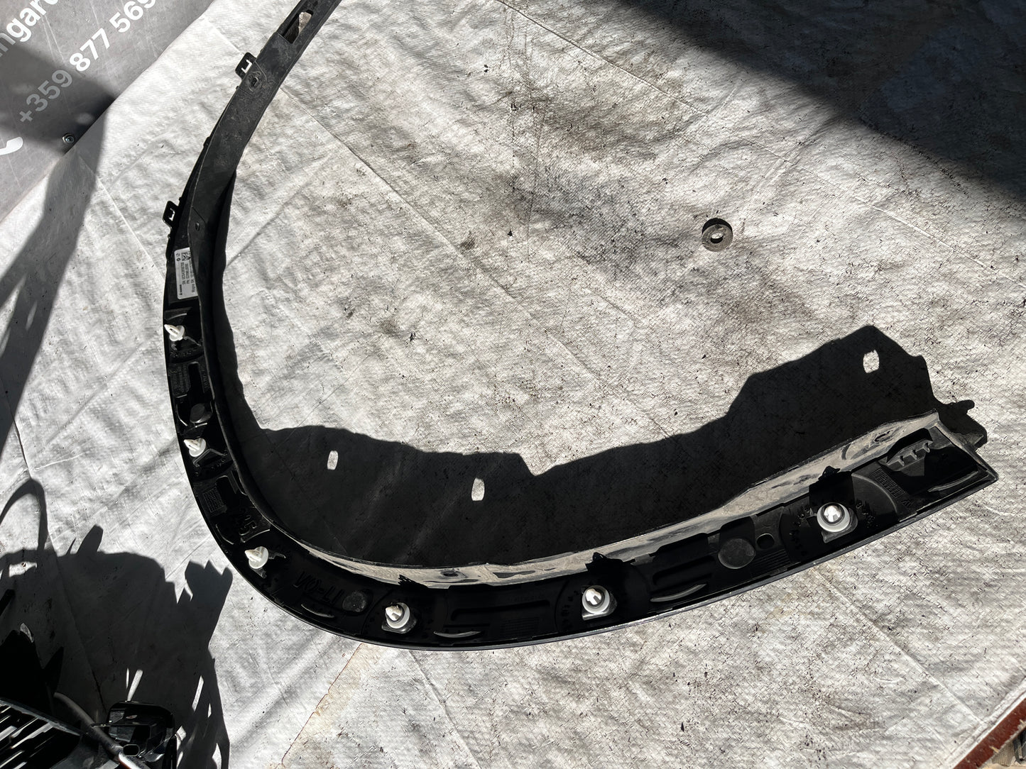 Вежда BMW X1 U11