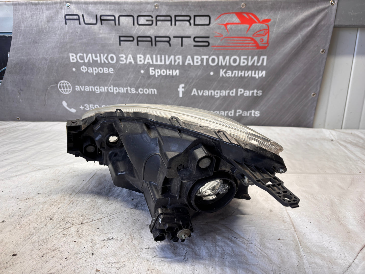 Фар десен Nissan Micra K13 • 2013–2016