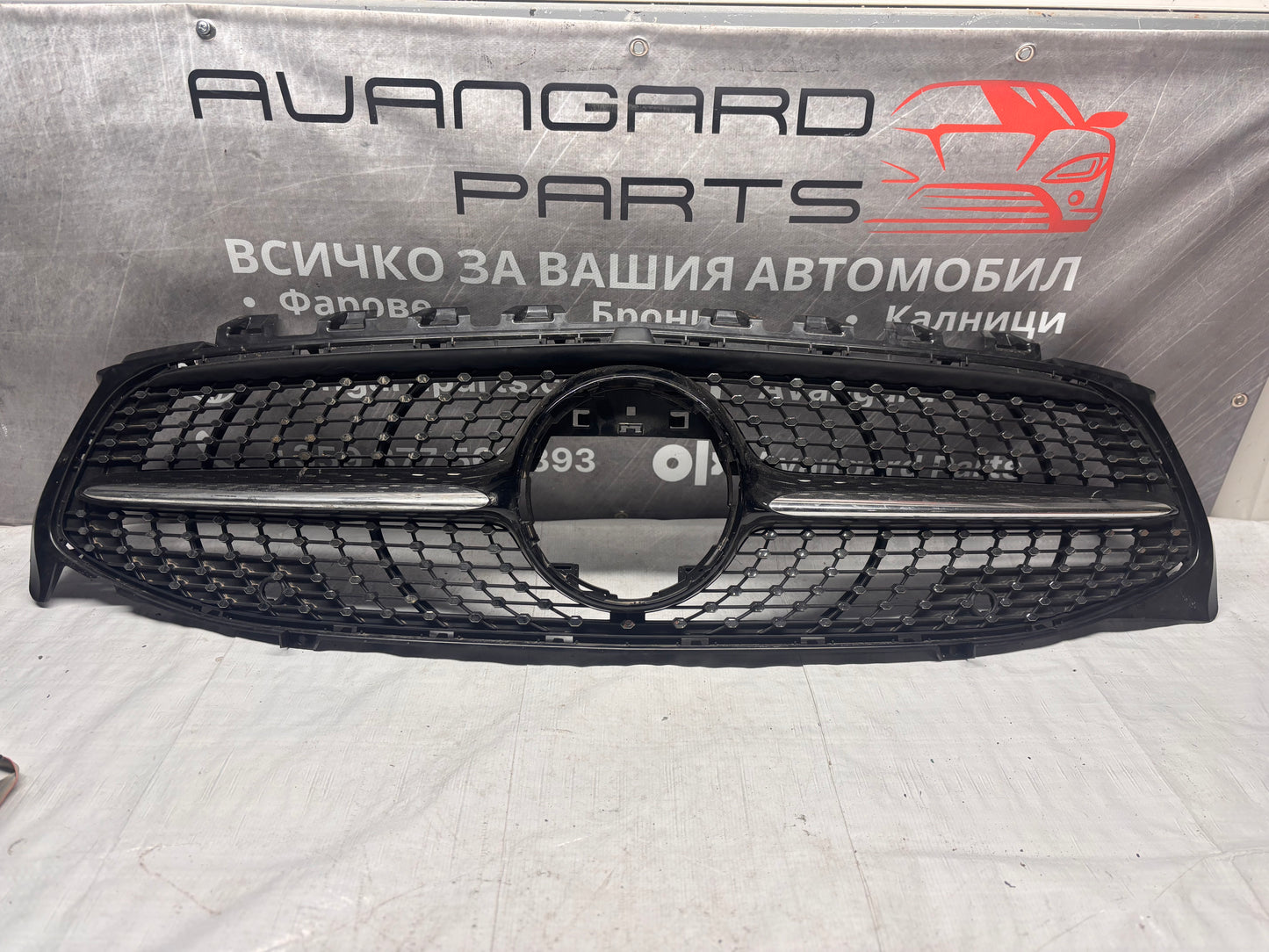 Решетка предна Mercedes CLA AMG