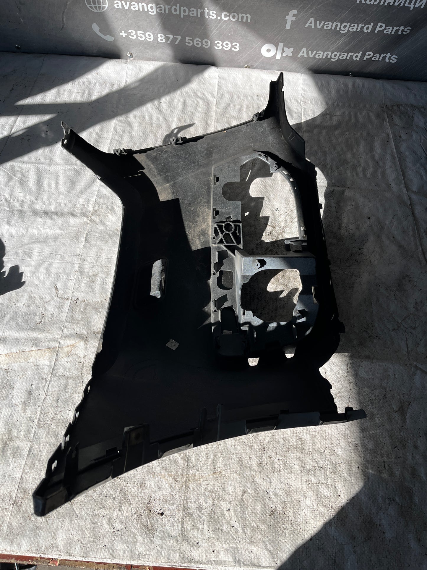 ъгъл за предна броня Audi Q3 (2011-2014)