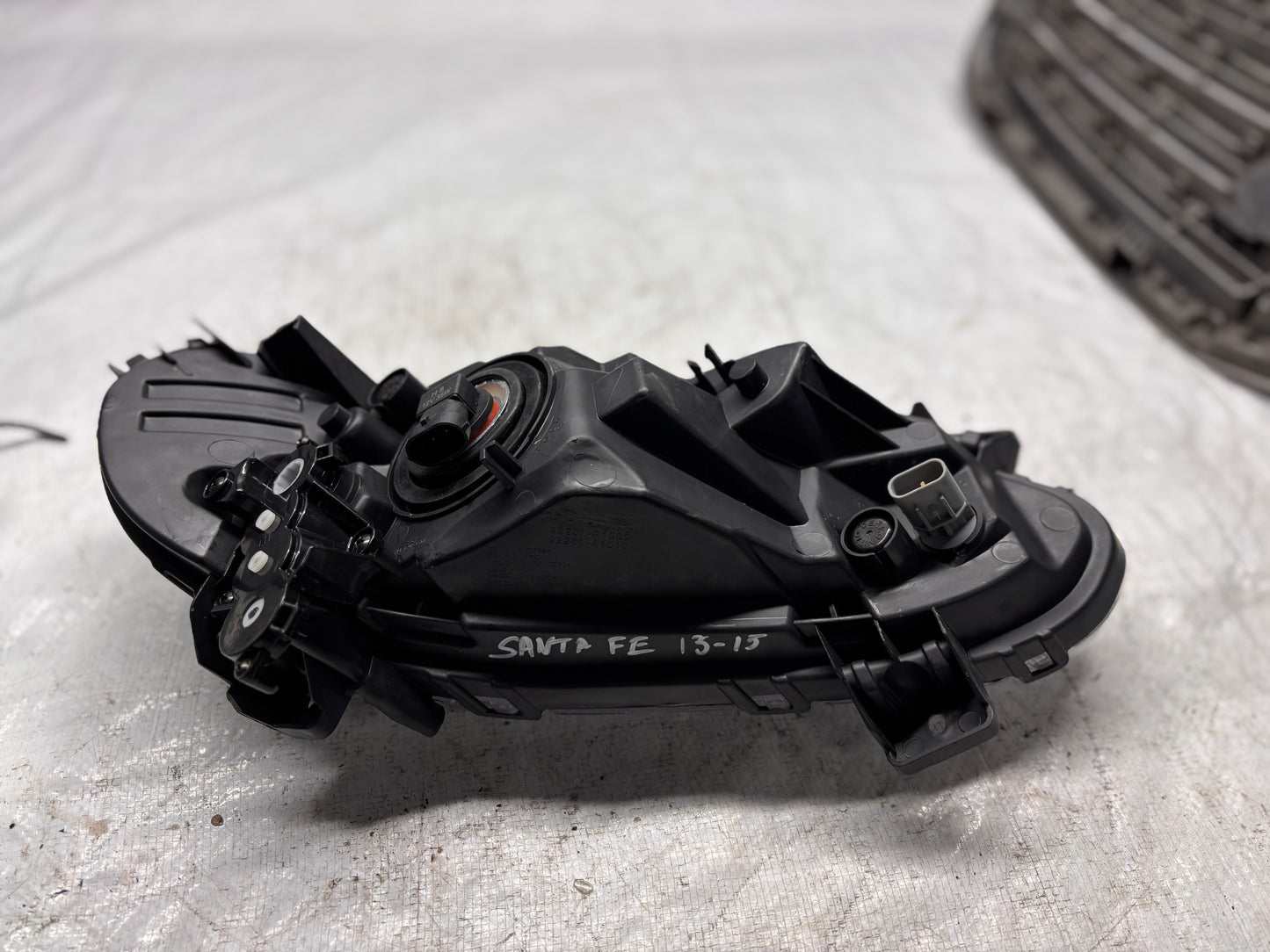 Ляв фар Hyundai Santa Fe • 2013–2015