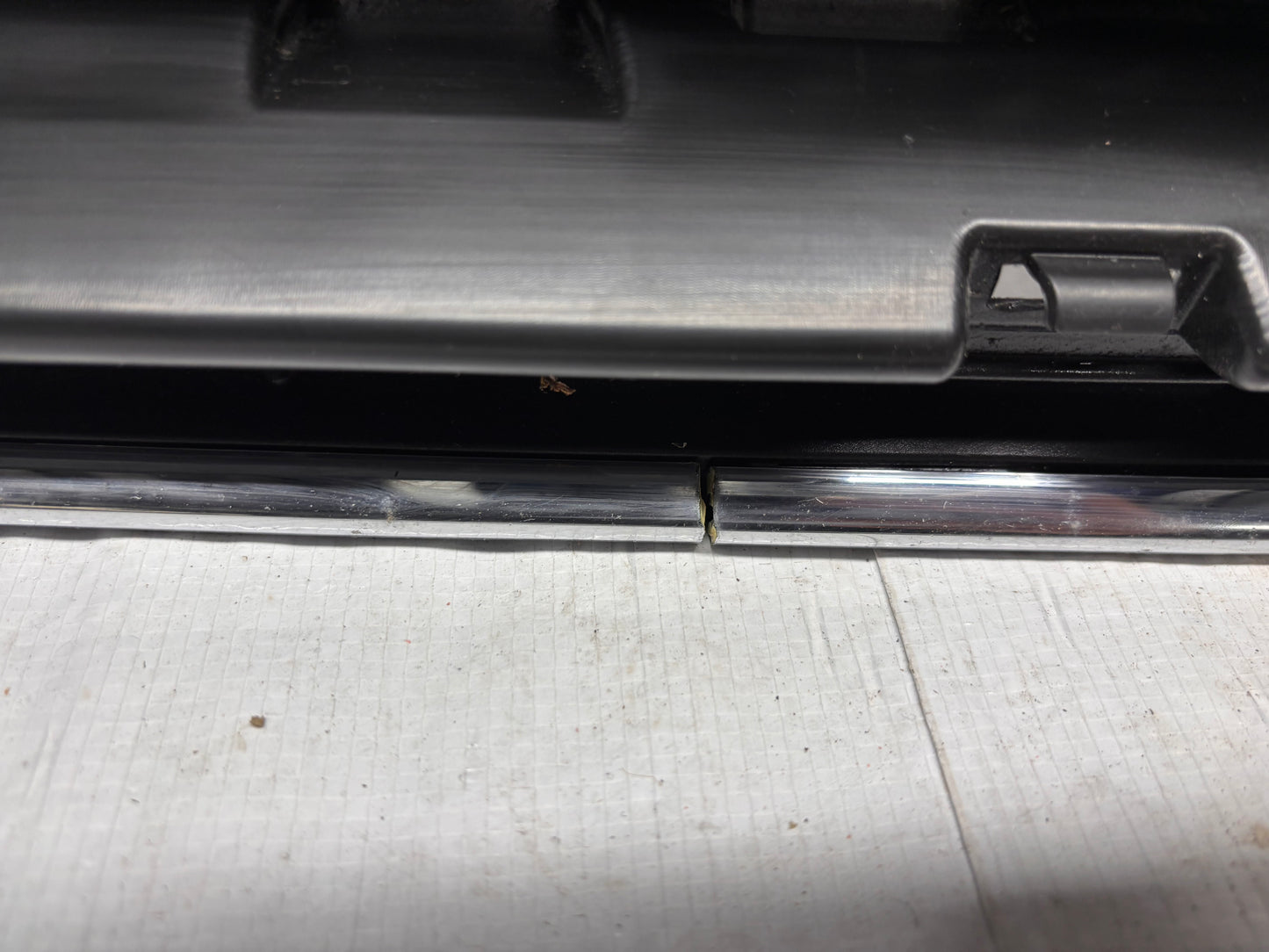 Долна решетка предна броня Mercedes C-Class W205 AMG • 2014–2021