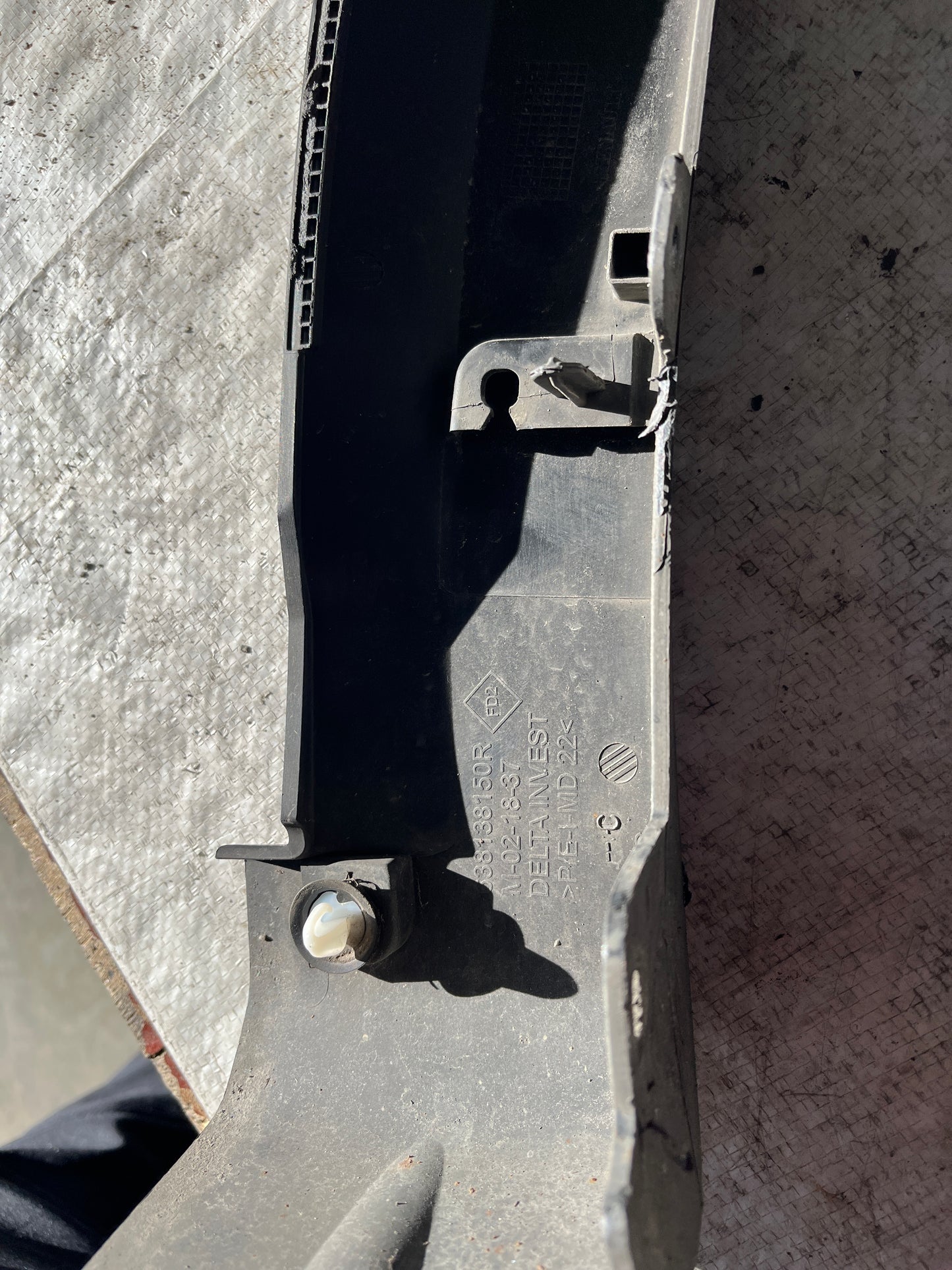 лява вежда Dacia Sandero 3 2020-