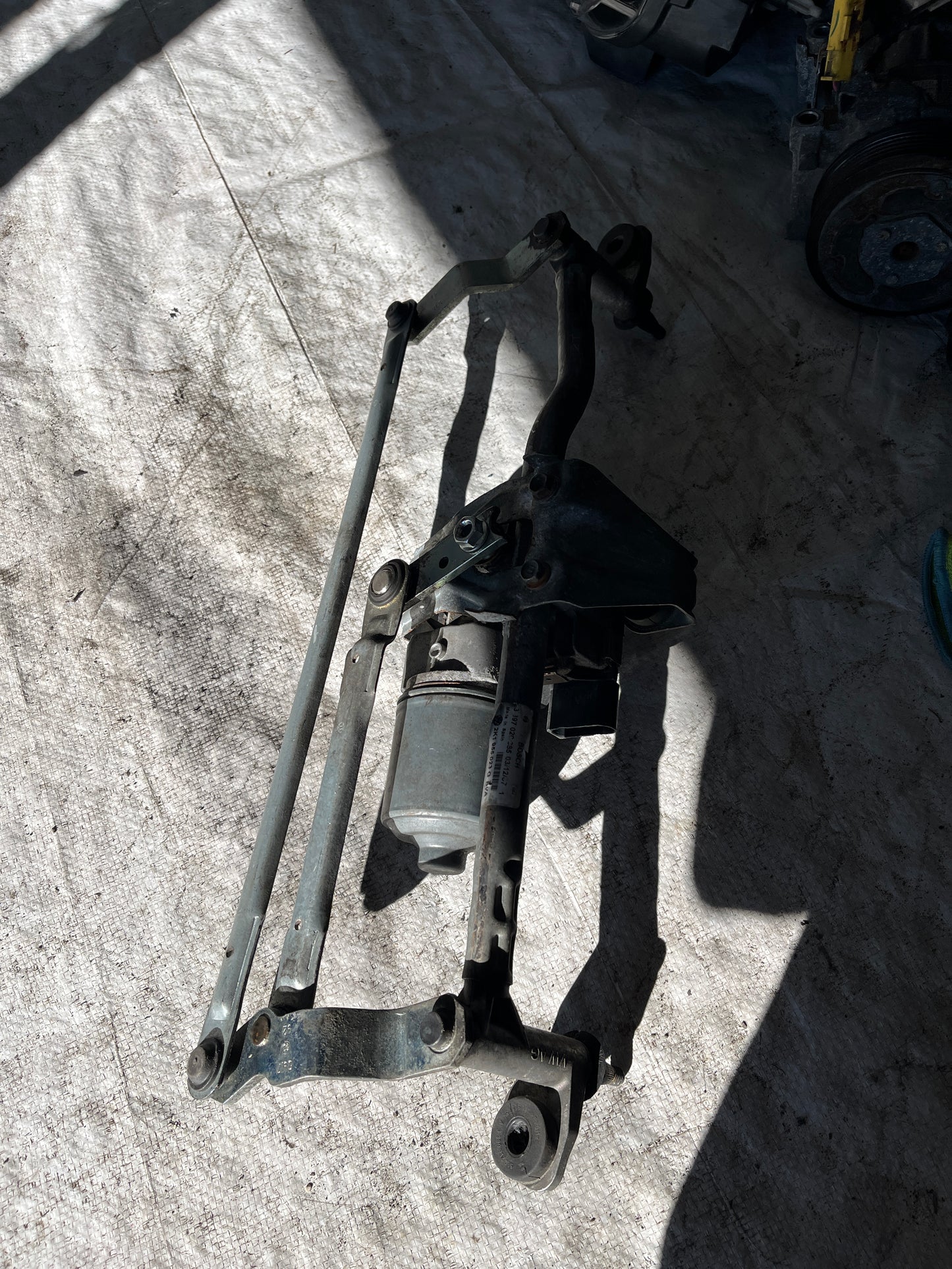 Моторче предни чистачки Volkswagen Golf 6 2008-